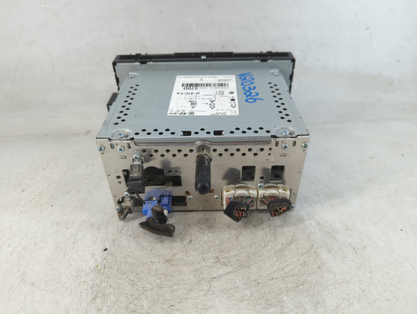 2019-2020 Kia Optima Radio AM FM Cd Player Receiver Replacement P/N:96160-D5700WK Fits Fits 2019 2020 OEM Used Auto Parts - 