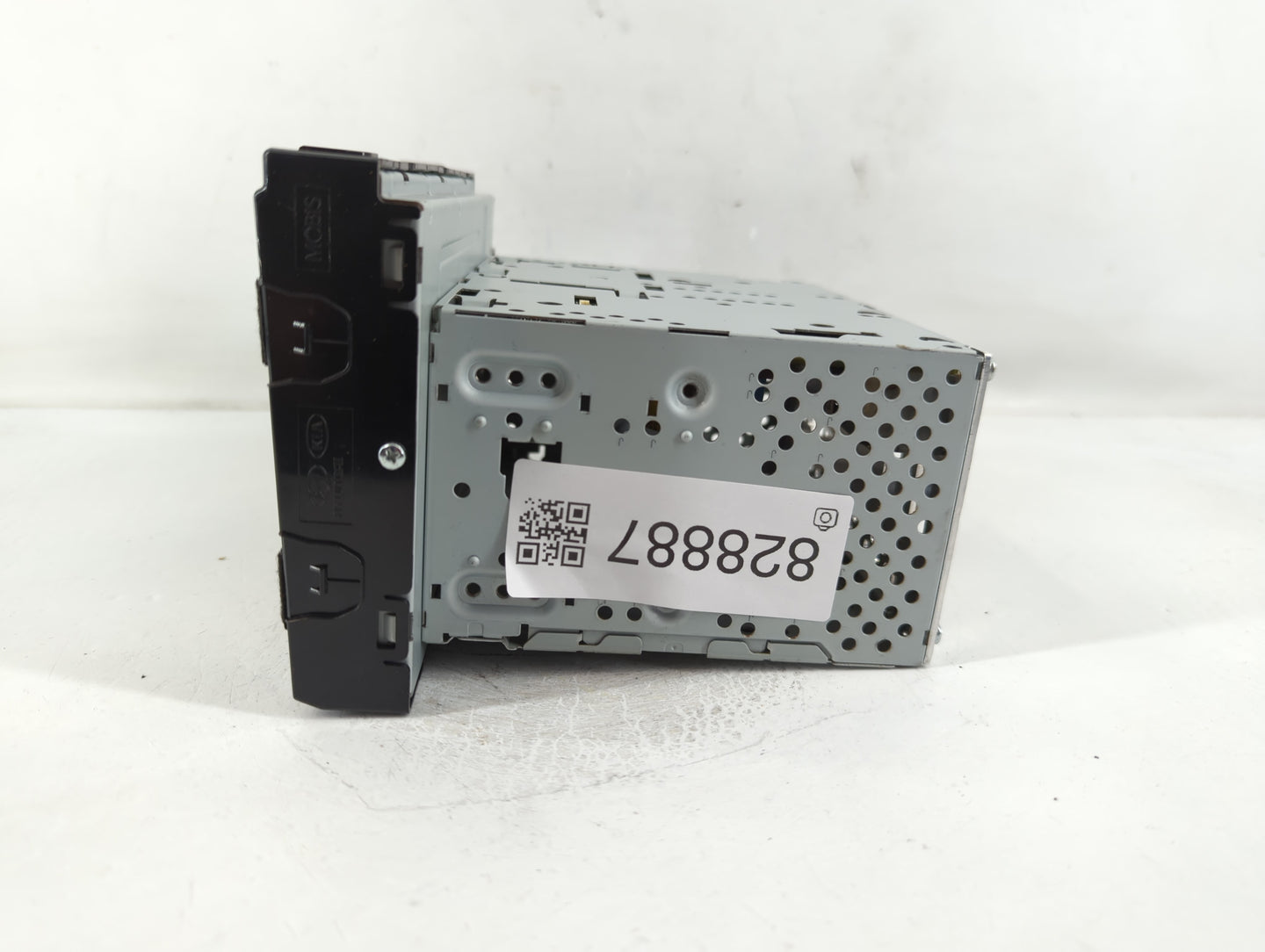 2017-2019 Kia Optima Radio AM FM Cd Player Receiver Replacement P/N:96160D5700WK Fits Fits 2017 2018 2019 OEM Used Auto Part