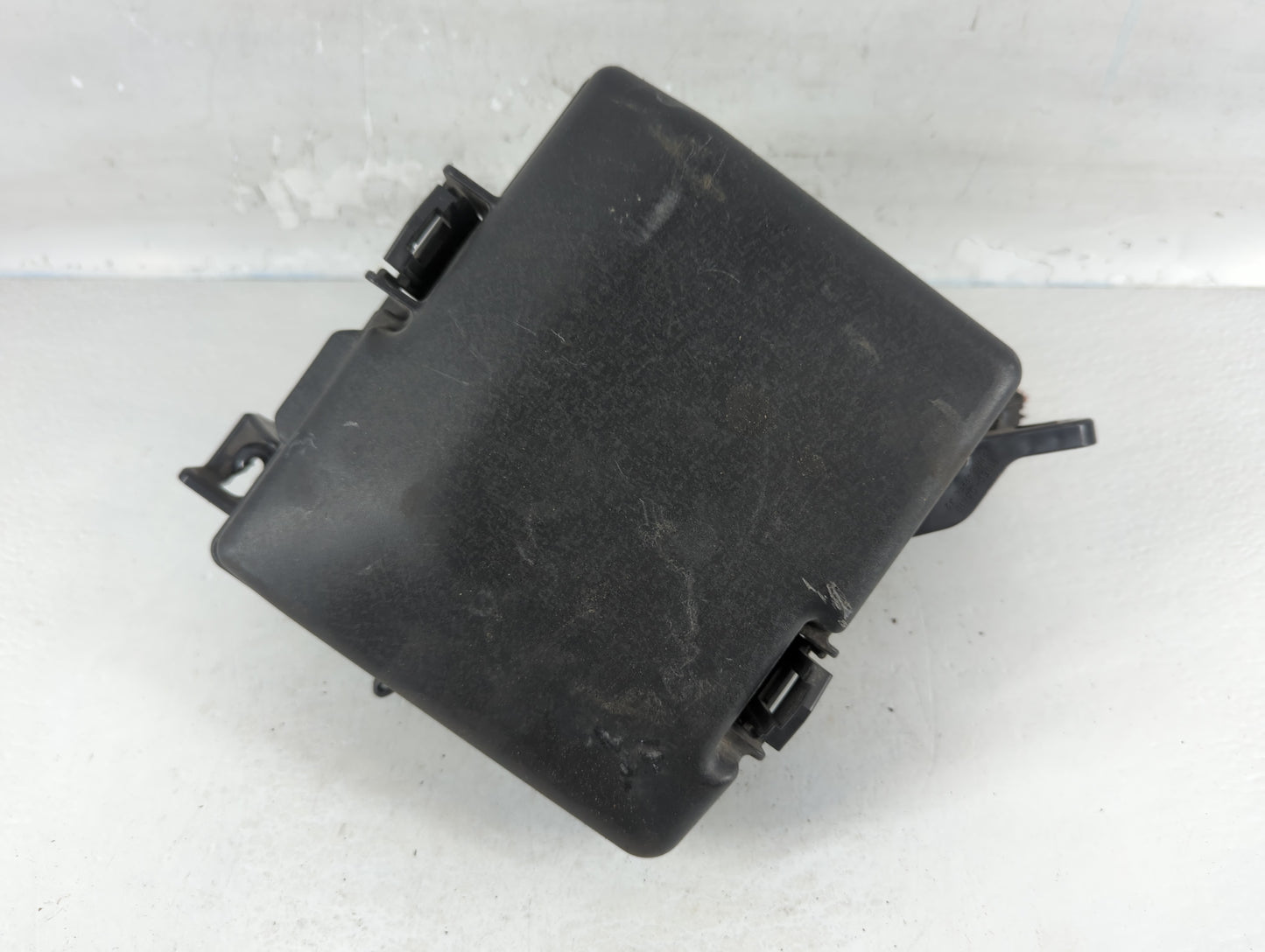 2016-2019 Kia Optima Fusebox Fuse Box Panel Relay Module P/N:91950-D5841 Fits Fits 2016 2017 2018 2019 OEM Used Auto Parts -