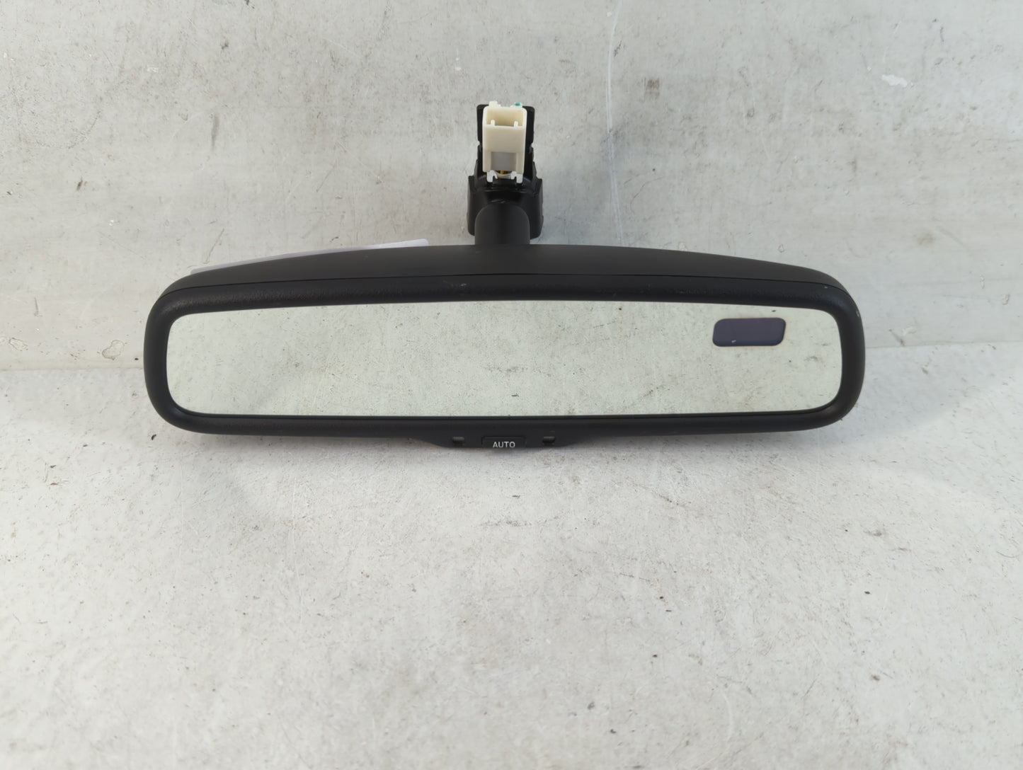 2017-2020 Kia Optima Interior Rear View Mirror Replacement OEM P/N:IE11015899 Fits Fits 2017 2018 2019 2020 OEM Used Auto Pa