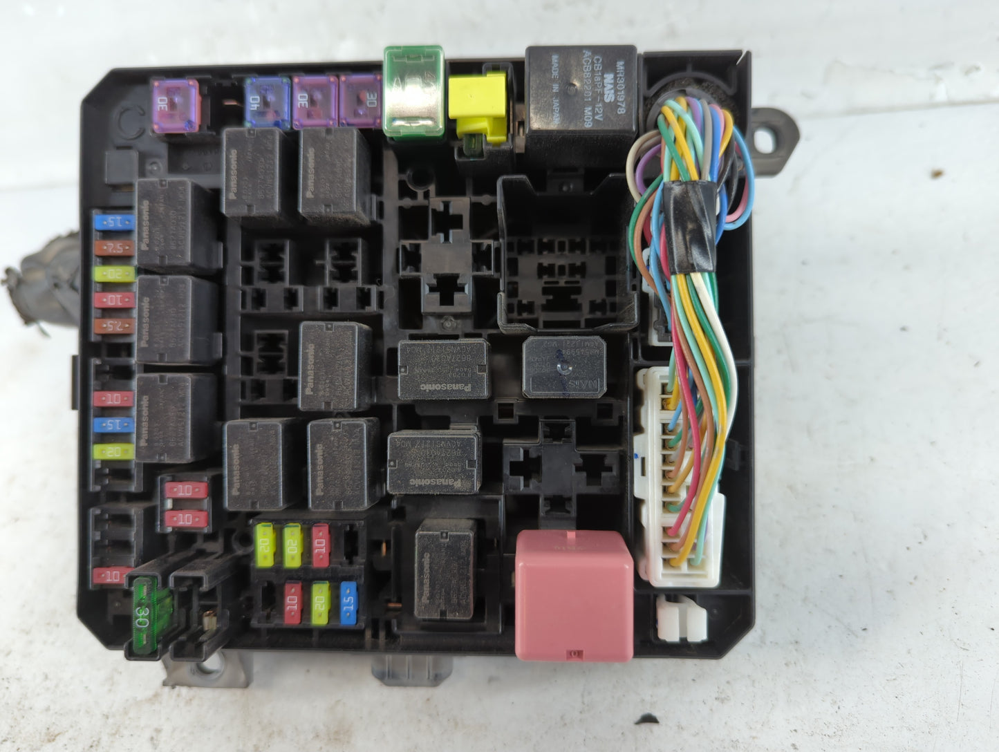 2016-2019 Kia Optima Fusebox Fuse Box Panel Relay Module P/N:8565A268 Fits Fits 2016 2017 2018 2019 OEM Used Auto Parts - Oe