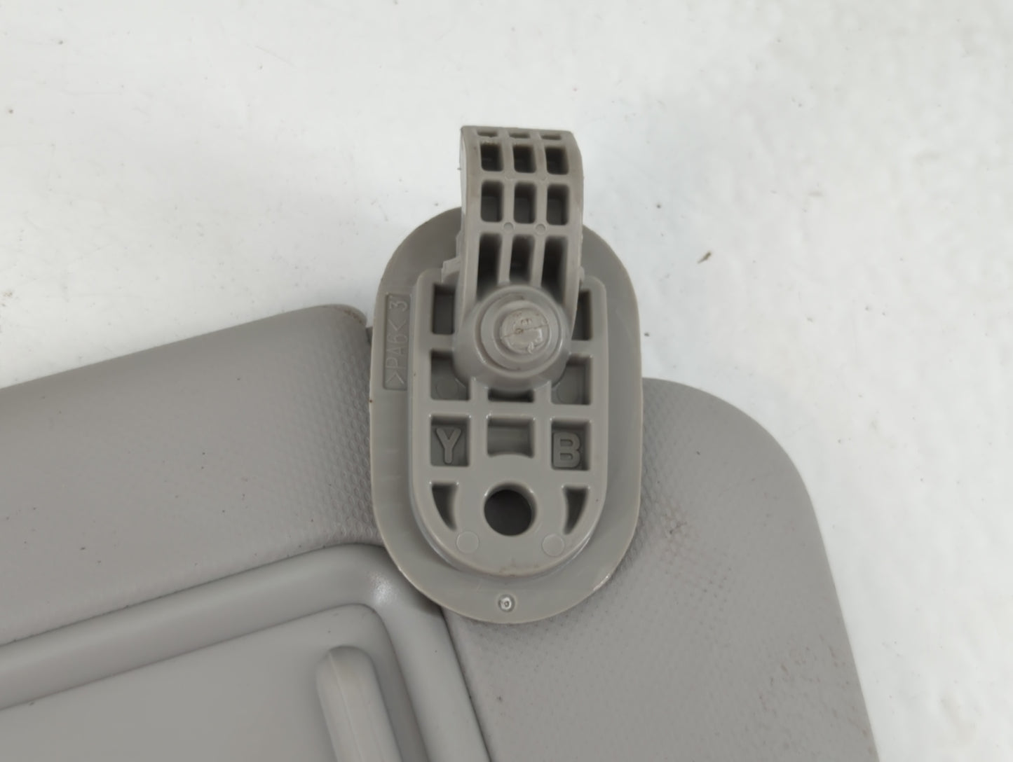 2018-2020 Kia Rio Sun Visor Shade Replacement Passenger Right Mirror Fits Fits 2018 2019 2020 2021 2022 OEM Used Auto Parts 