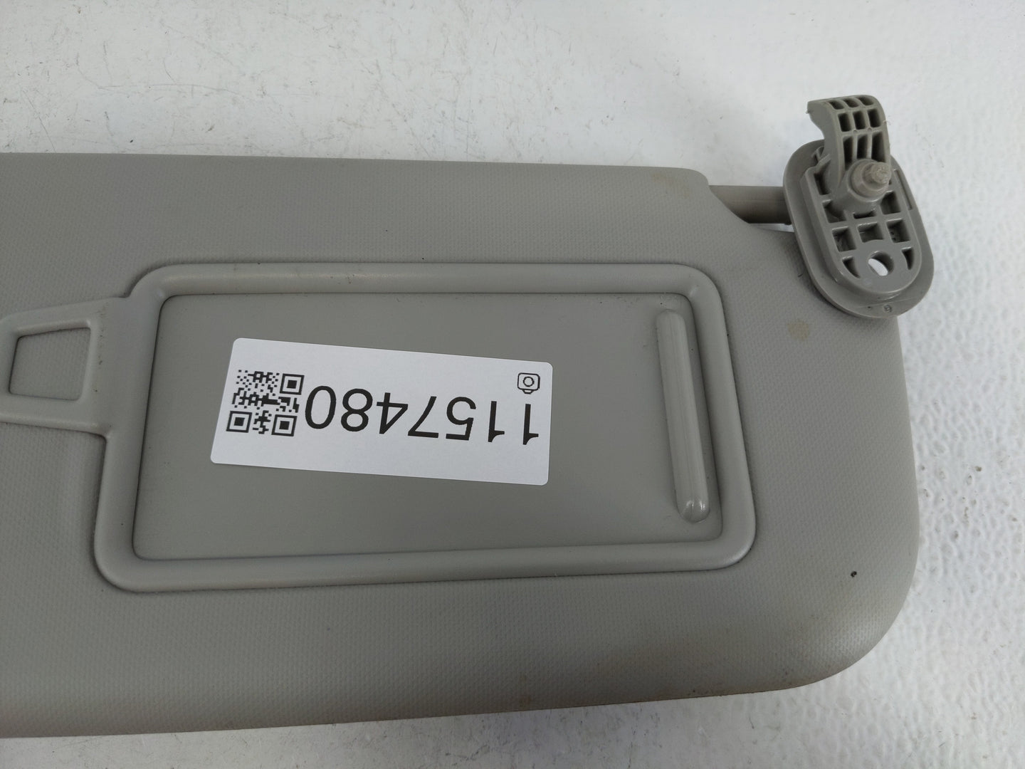 2018-2020 Kia Rio Sun Visor Shade Replacement Passenger Right Mirror Fits Fits 2018 2019 2020 2021 2022 OEM Used Auto Parts 
