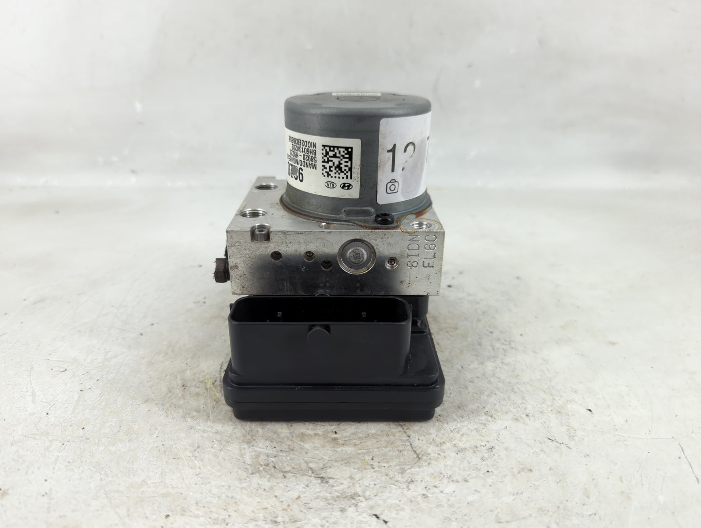 2018-2019 Kia Rio ABS Pump Control Module Replacement P/N:58920-H922 Fits Fits 2018 2019 OEM Used Auto Parts - Oemusedautopa