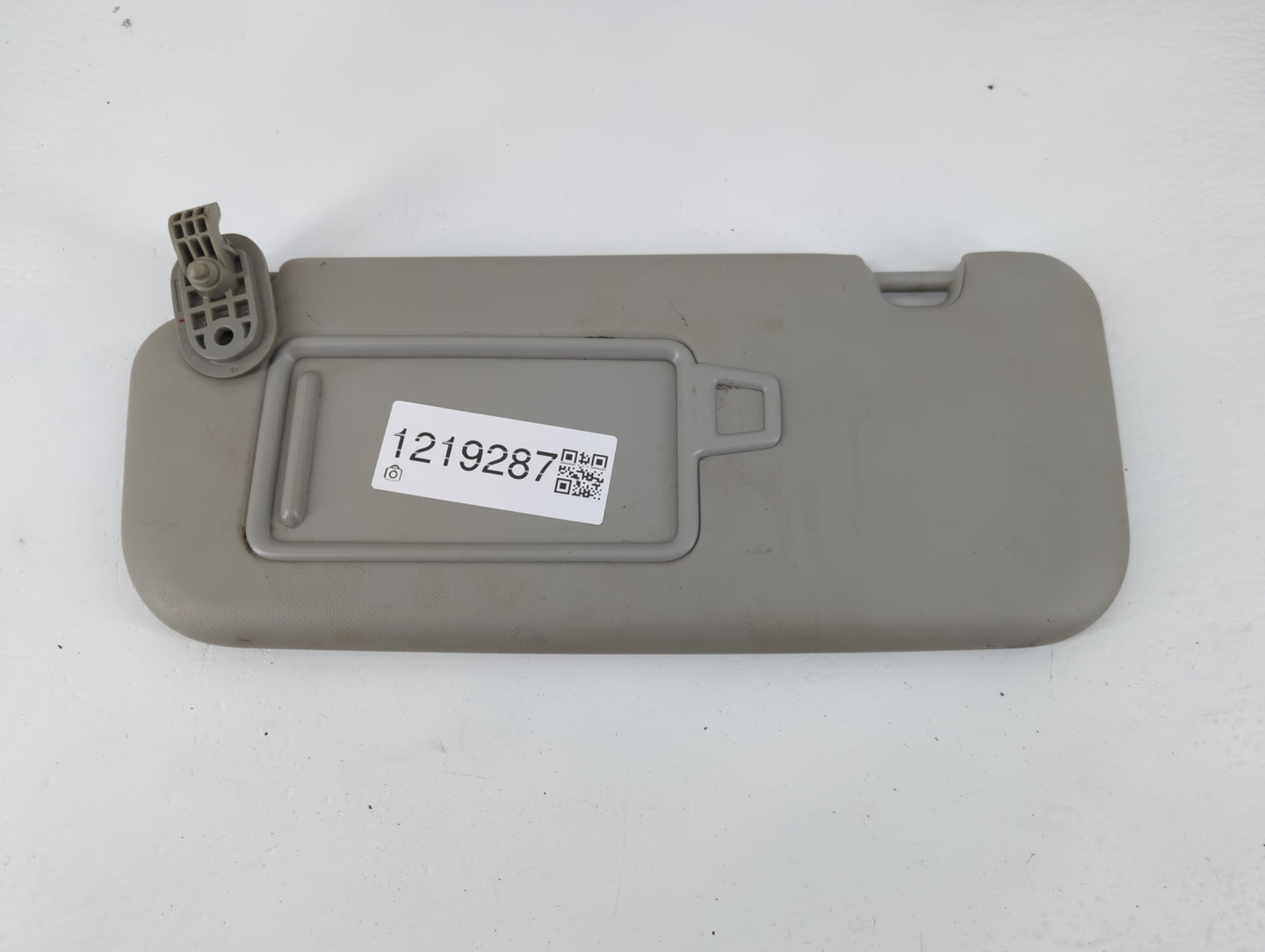 2018-2020 Kia Rio Sun Visor Shade Replacement Driver Left Mirror Fits Fits 2018 2019 2020 2021 2022 OEM Used Auto Parts - Oe