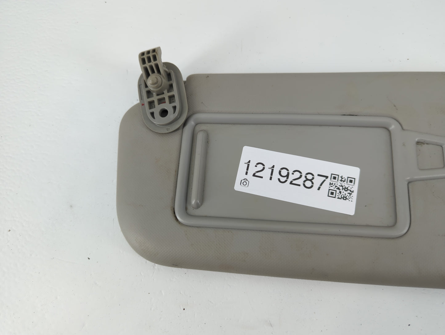 2018-2020 Kia Rio Sun Visor Shade Replacement Driver Left Mirror Fits Fits 2018 2019 2020 2021 2022 OEM Used Auto Parts - Oe