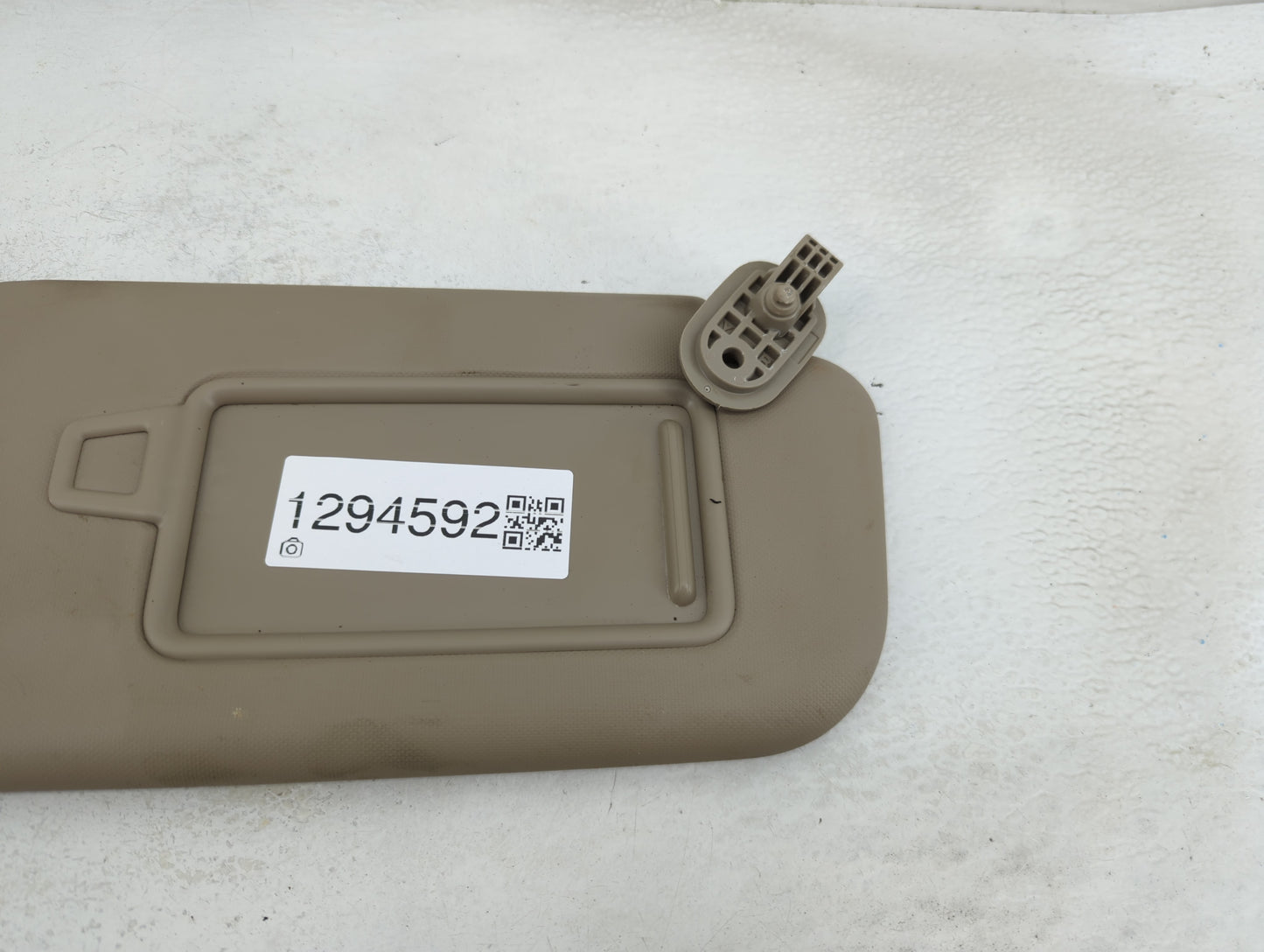 2018-2020 Kia Rio Sun Visor Shade Replacement Passenger Right Mirror Fits Fits 2018 2019 2020 2021 2022 OEM Used Auto Parts 