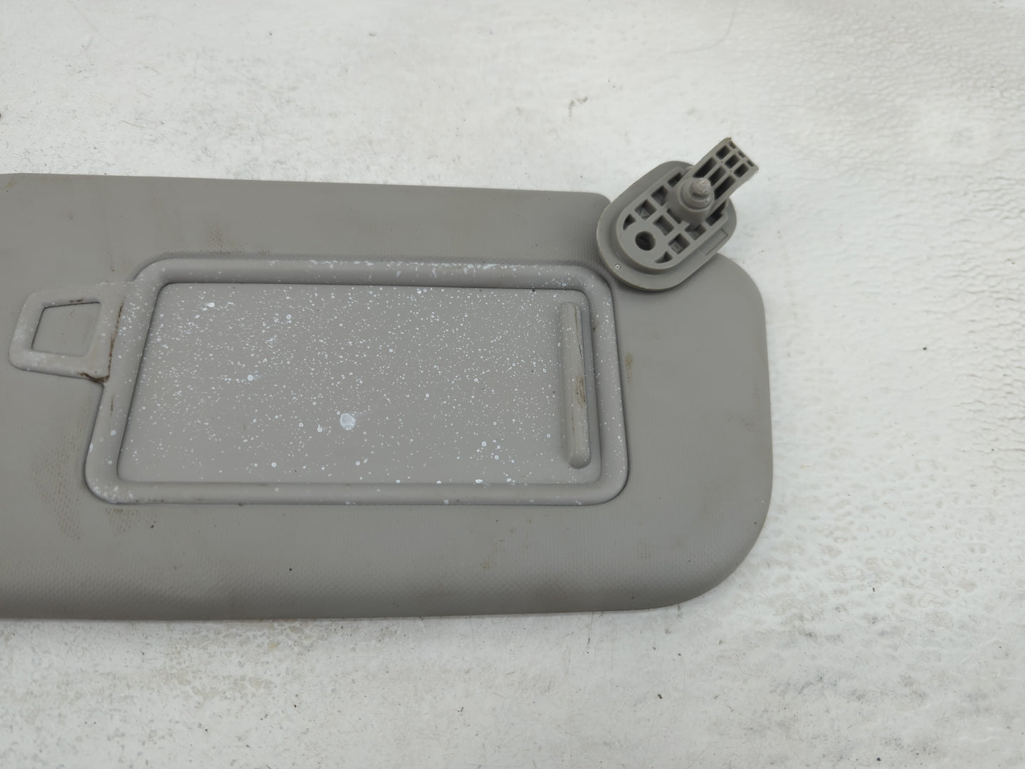 2018-2020 Kia Rio Sun Visor Shade Replacement Passenger Right Mirror Fits Fits 2018 2019 2020 2021 2022 OEM Used Auto Parts 