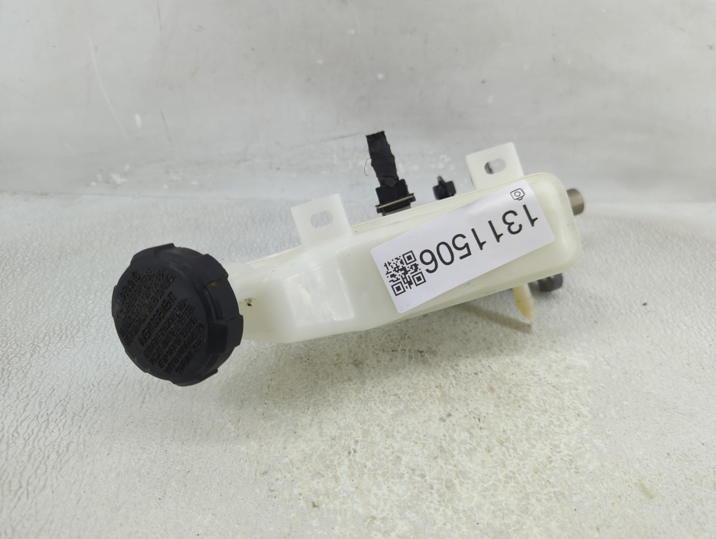 2018-2019 Kia Rio Brake Master Cylinder - Oemusedautoparts1.com