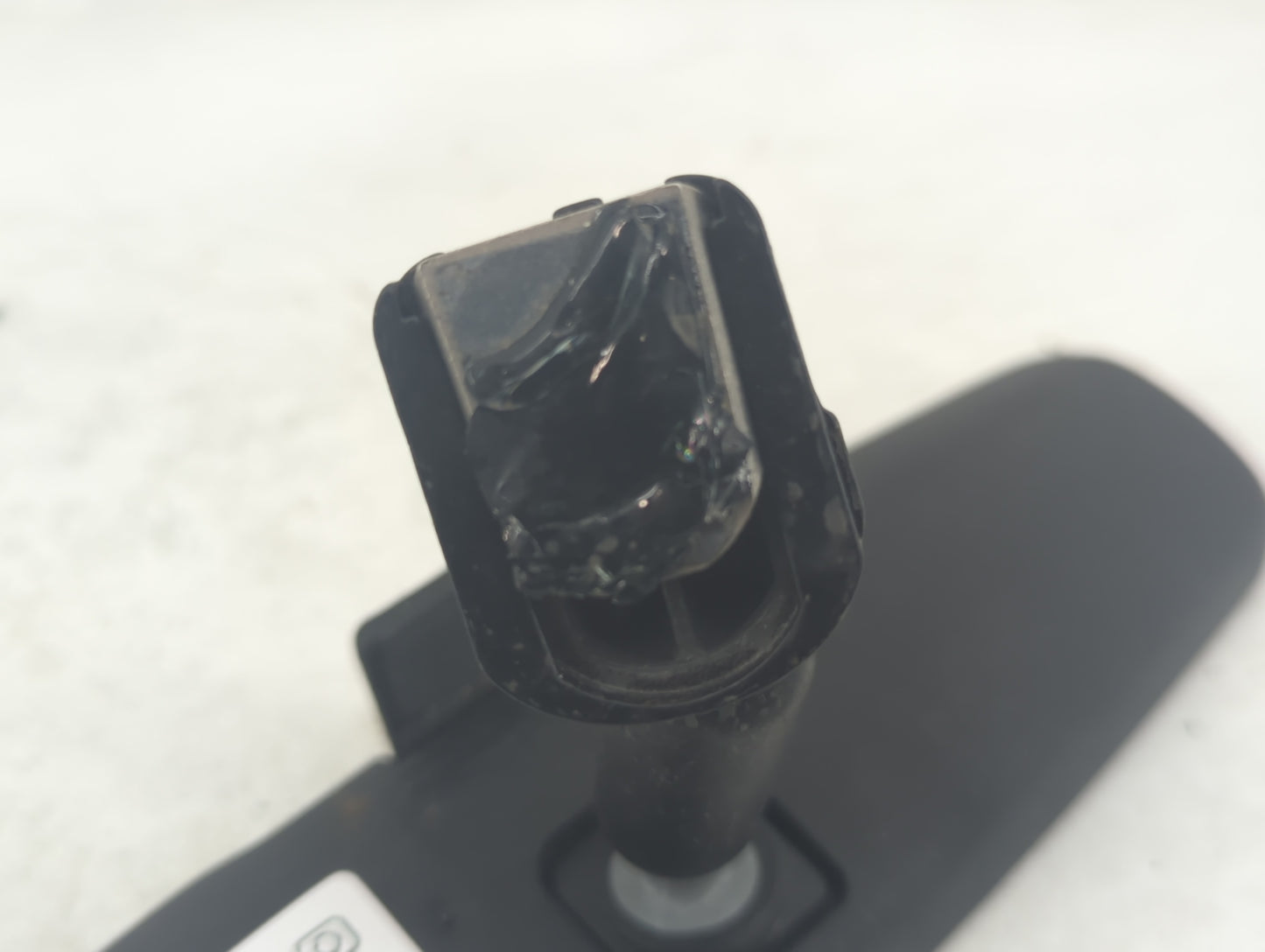 2018-2020 Kia Rio Interior Rear View Mirror Replacement OEM P/N:A048070 Fits OEM Used Auto Parts - Oemusedautoparts1.com