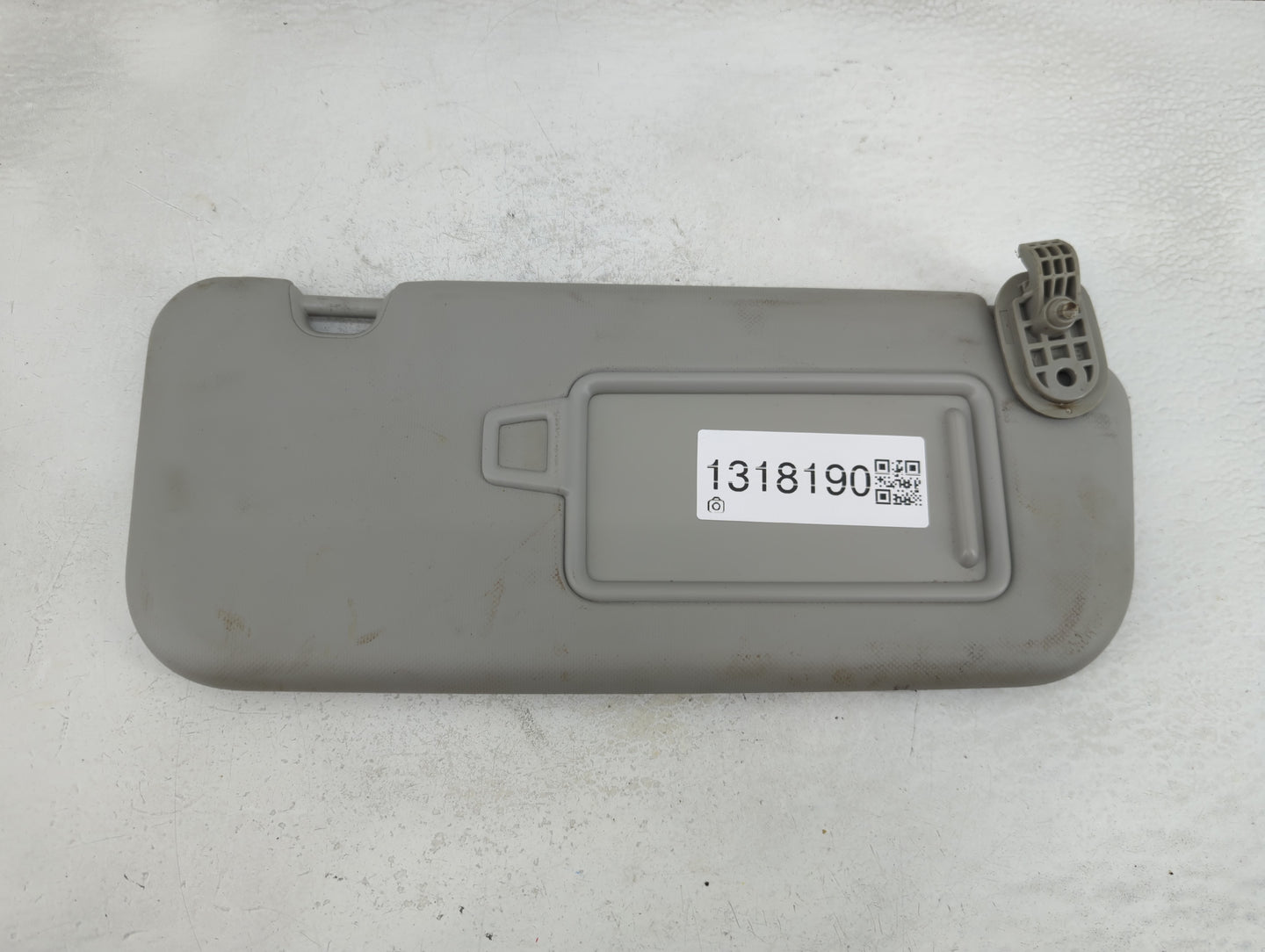 2018-2020 Kia Rio Sun Visor Shade Replacement Passenger Right Mirror Fits Fits 2018 2019 2020 2021 2022 OEM Used Auto Parts 