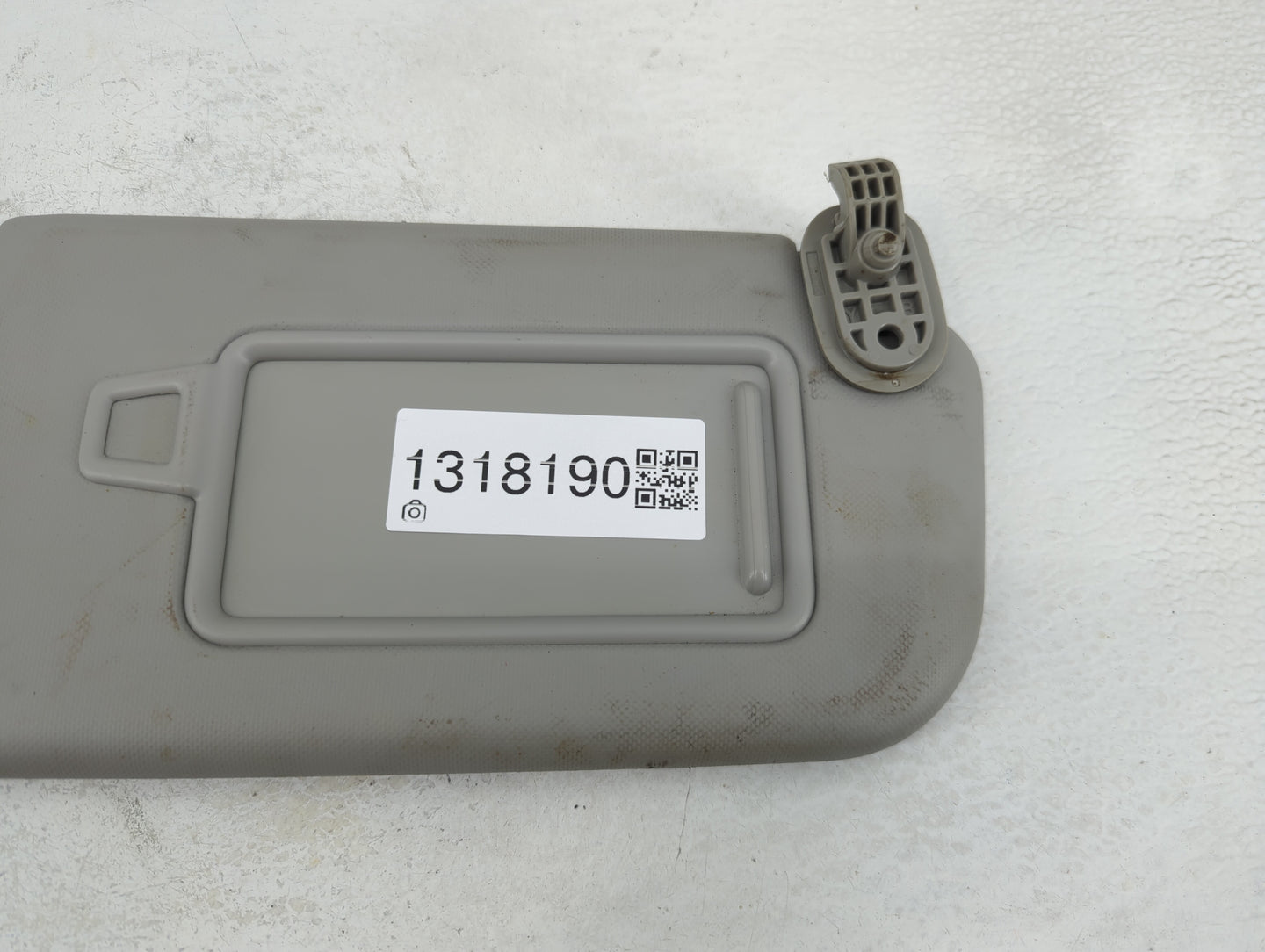 2018-2020 Kia Rio Sun Visor Shade Replacement Passenger Right Mirror Fits Fits 2018 2019 2020 2021 2022 OEM Used Auto Parts 