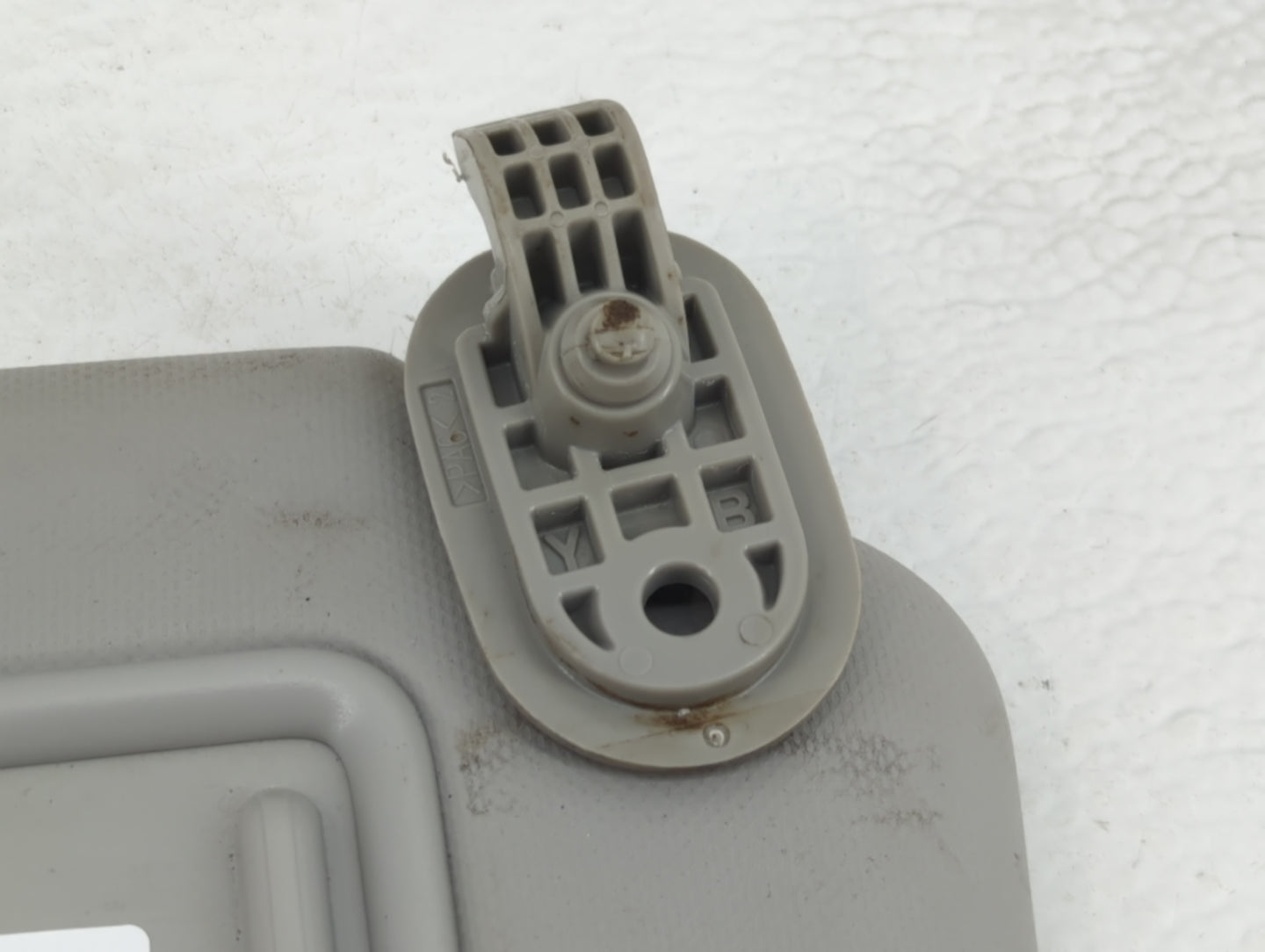 2018-2020 Kia Rio Sun Visor Shade Replacement Passenger Right Mirror Fits Fits 2018 2019 2020 2021 2022 OEM Used Auto Parts 