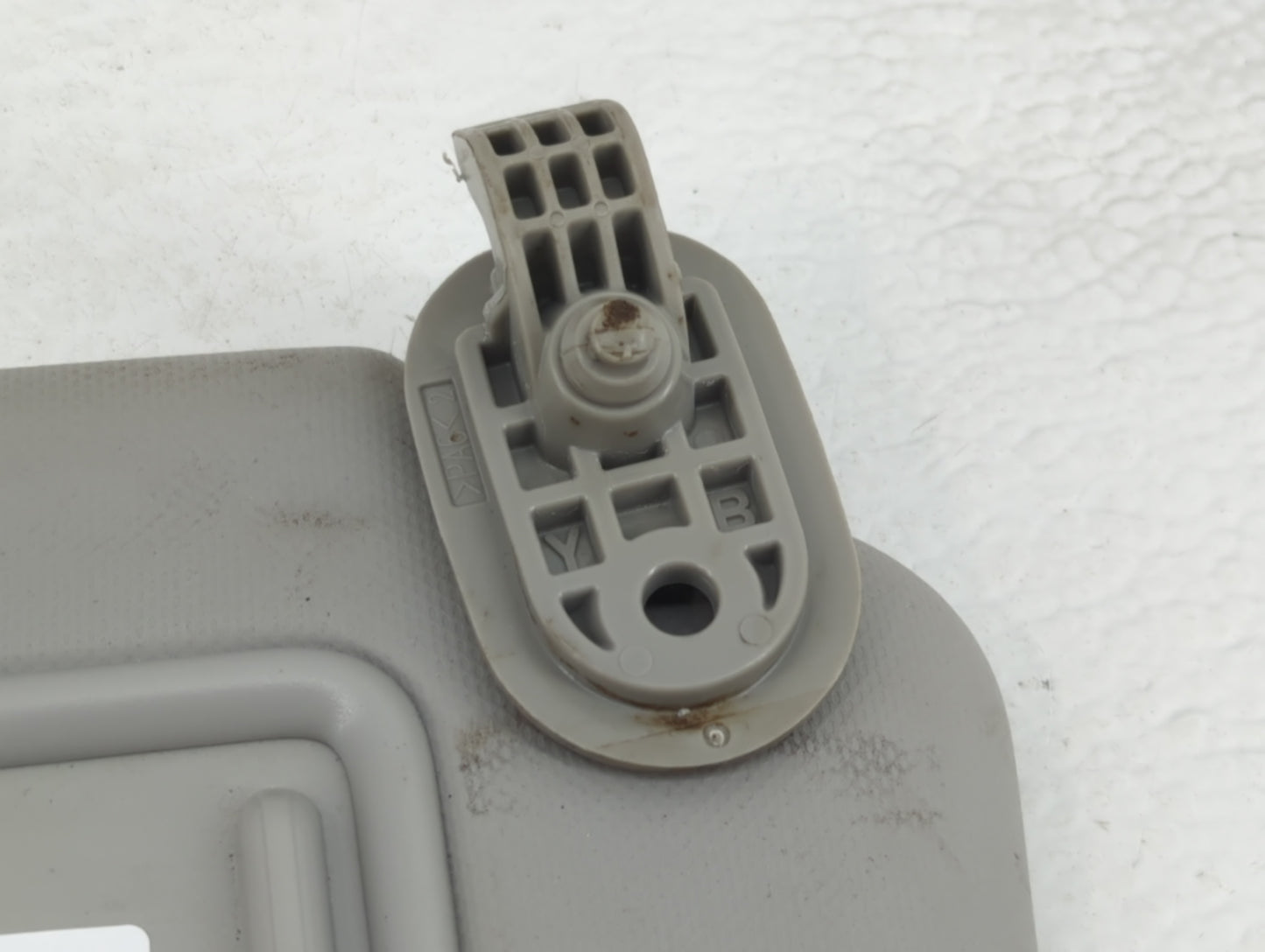 2018-2020 Kia Rio Sun Visor Shade Replacement Passenger Right Mirror Fits Fits 2018 2019 2020 2021 2022 OEM Used Auto Parts 
