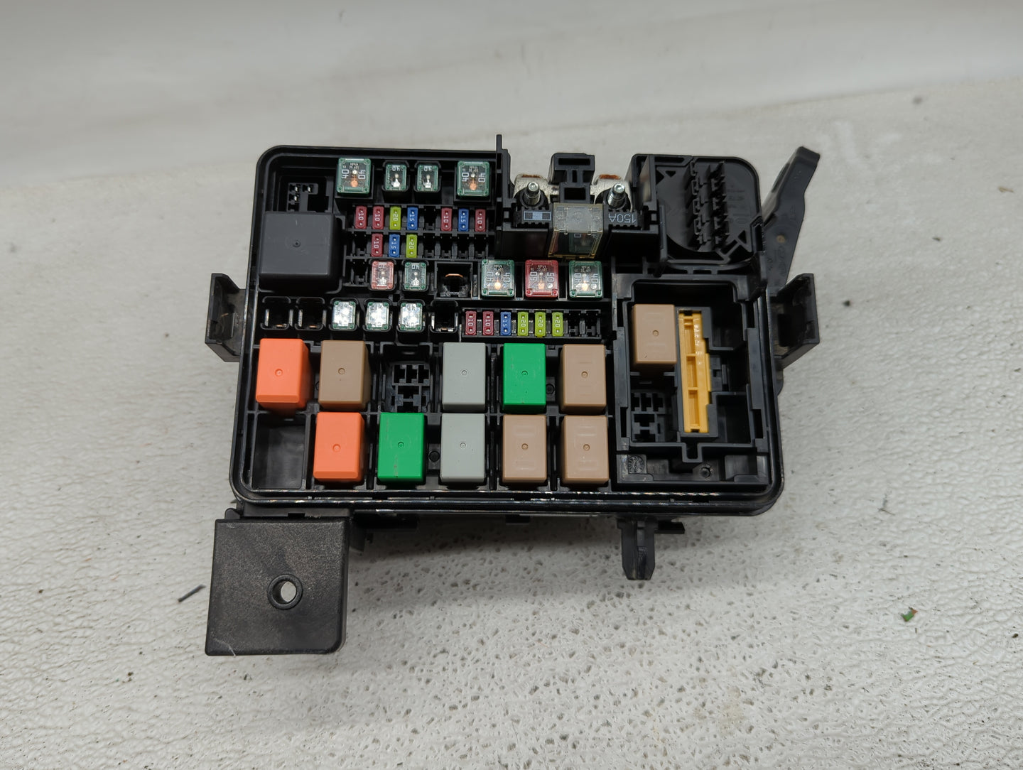 2018-2019 Kia Rio Fusebox Fuse Box Panel Relay Module P/N:91950-H9300 Fits Fits 2018 2019 OEM Used Auto Parts - Oemusedautop