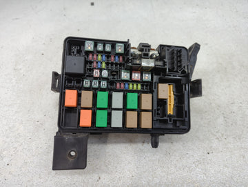 2018-2019 Kia Rio Fusebox Fuse Box Panel Relay Module P/N:91950-H9300 Fits Fits 2018 2019 OEM Used Auto Parts