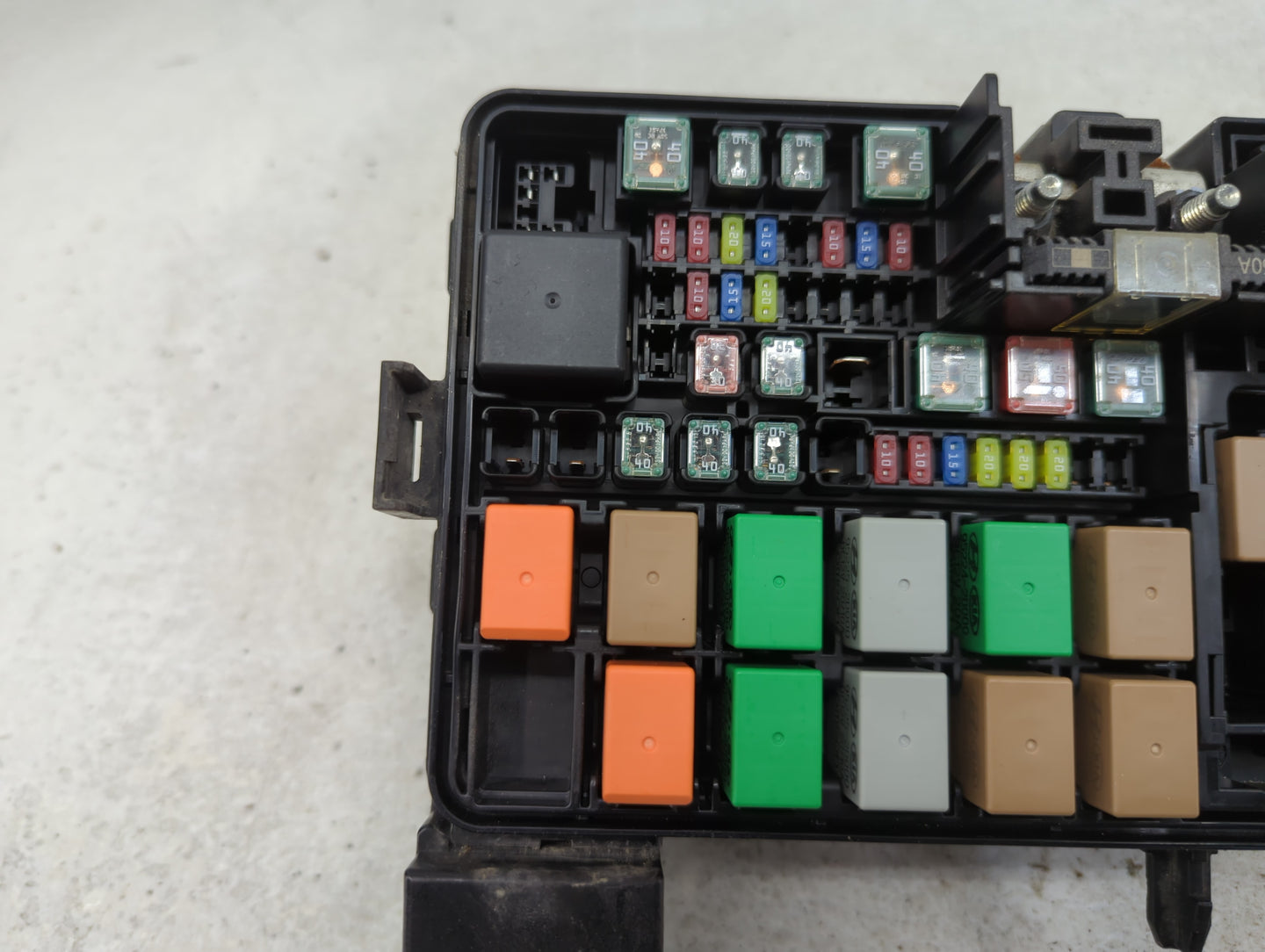 2018-2019 Kia Rio Fusebox Fuse Box Panel Relay Module P/N:91950-H9300 Fits Fits 2018 2019 OEM Used Auto Parts - Oemusedautop