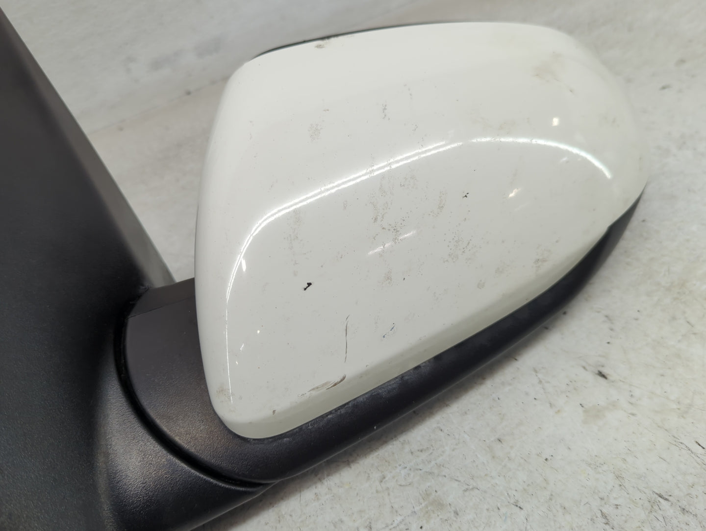 2018-2020 Kia Rio Driver Side View Mirror - Left Door Mirror OEM Used - Oemusedautoparts1.com