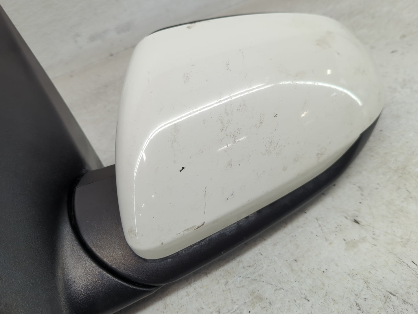 2018-2020 Kia Rio Driver Side View Mirror - Left Door Mirror OEM Used - Oemusedautoparts1.com