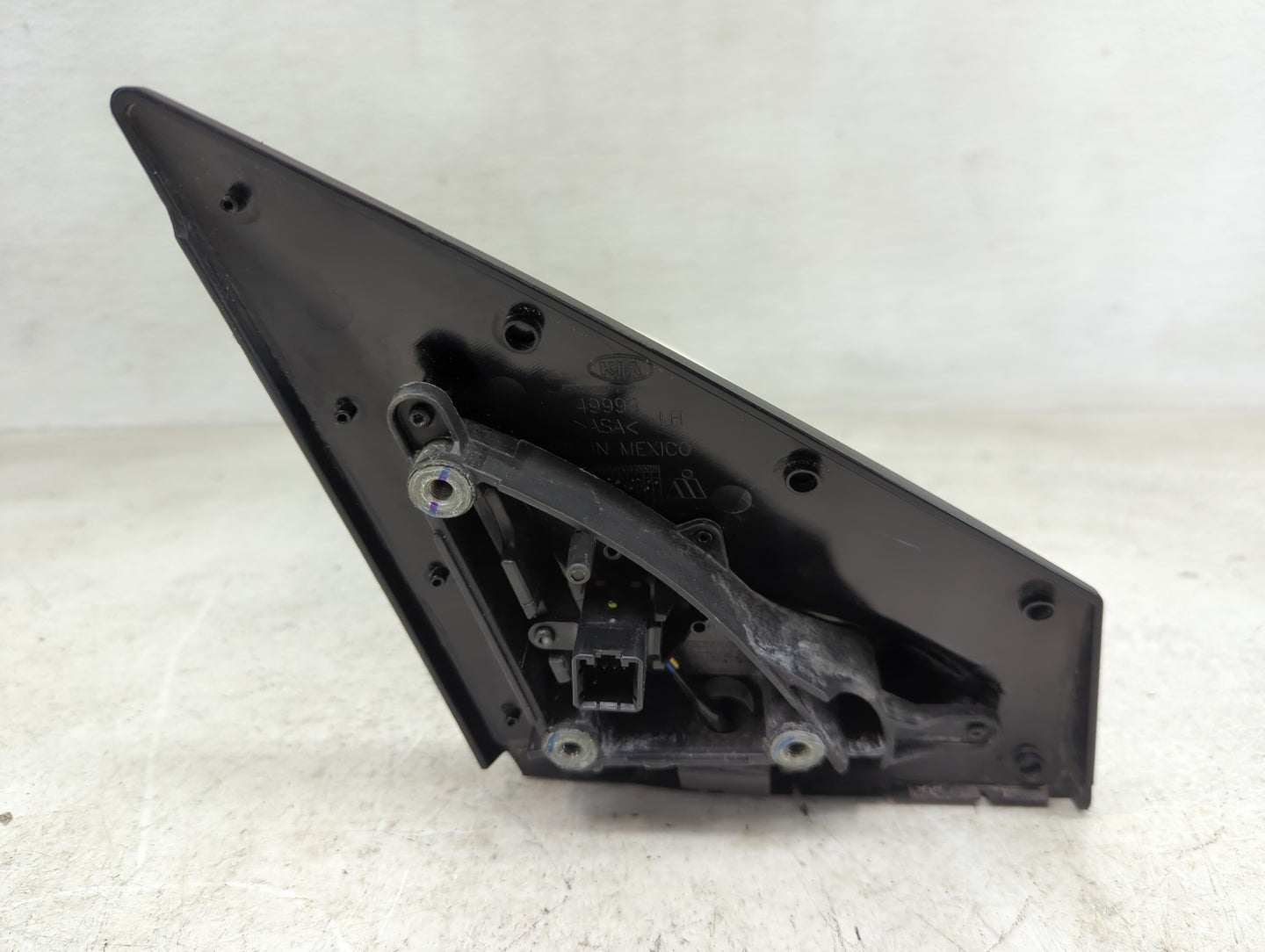 2018-2020 Kia Rio Driver Side View Mirror - Left Door Mirror OEM Used - Oemusedautoparts1.com