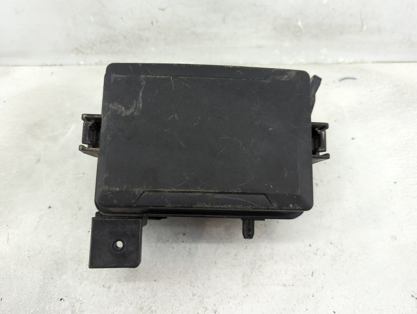 2018-2019 Kia Rio Fusebox Fuse Box Panel Relay Module P/N:91950-H9300 Fits Fits 2018 2019 OEM Used Auto Parts - Oemusedautop