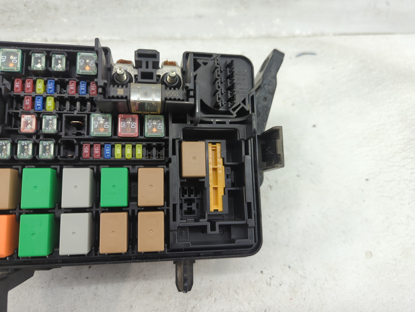 2018-2019 Kia Rio Fusebox Fuse Box Panel Relay Module P/N:91950-H9300 Fits Fits 2018 2019 OEM Used Auto Parts - Oemusedautop