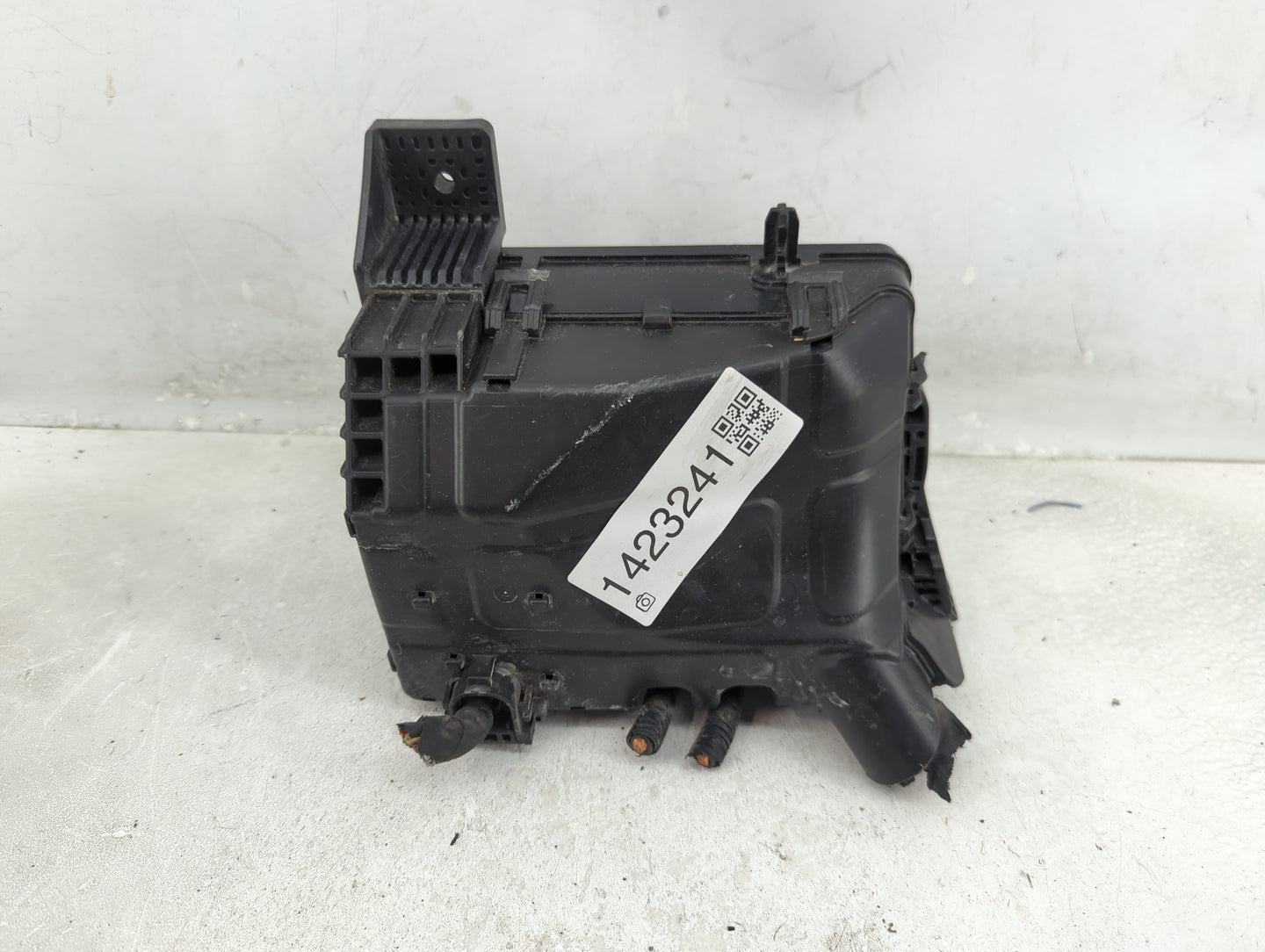 2018-2019 Kia Rio Fusebox Fuse Box Panel Relay Module P/N:91950-H9300 Fits Fits 2018 2019 OEM Used Auto Parts - Oemusedautop