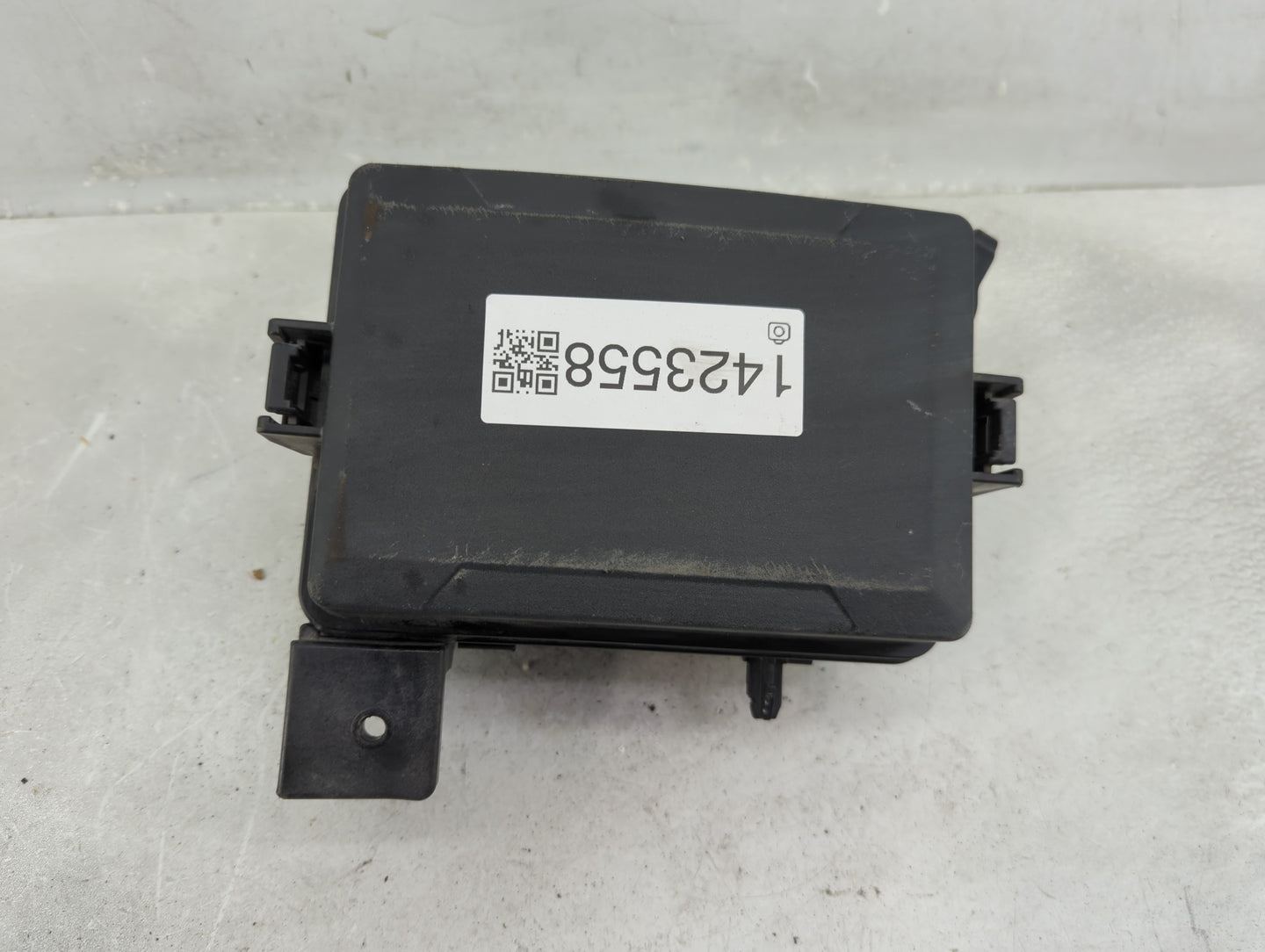 2018-2019 Kia Rio Fusebox Fuse Box Panel Relay Module P/N:91950-H9300 Fits Fits 2018 2019 OEM Used Auto Parts - Oemusedautop