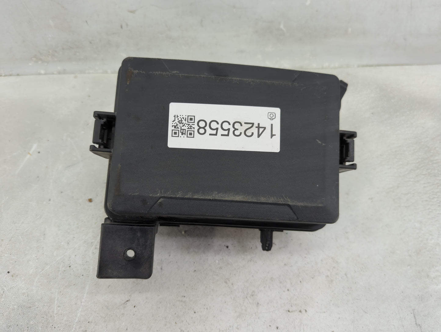2018-2019 Kia Rio Fusebox Fuse Box Panel Relay Module P/N:91950-H9300 Fits Fits 2018 2019 OEM Used Auto Parts - Oemusedautop