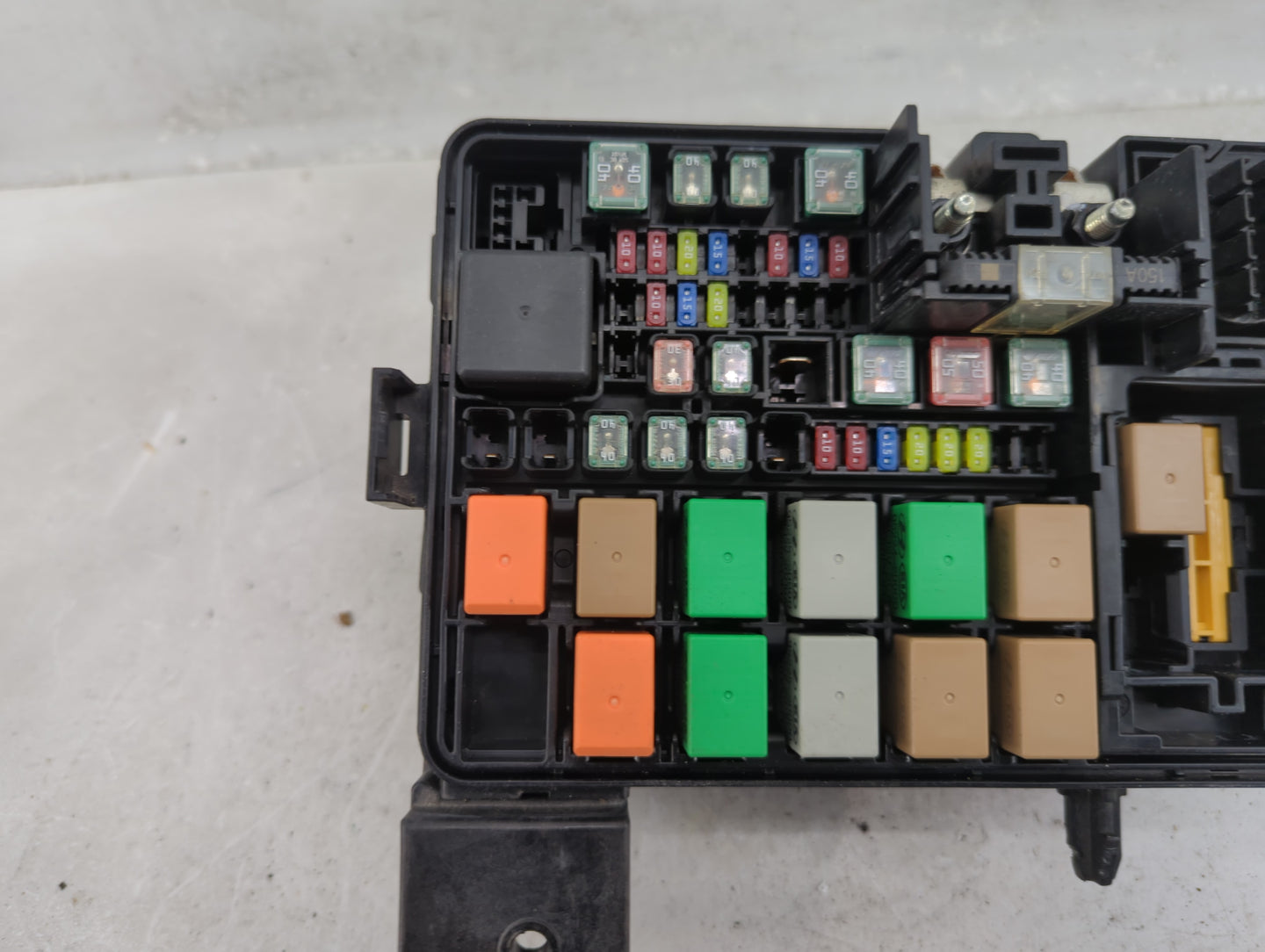 2018-2019 Kia Rio Fusebox Fuse Box Panel Relay Module P/N:91950-H9300 Fits Fits 2018 2019 OEM Used Auto Parts - Oemusedautop