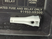 2018-2019 Kia Rio Fusebox Fuse Box Panel Relay Module P/N:91950-H9300 Fits Fits 2018 2019 OEM Used Auto Parts - Oemusedautop