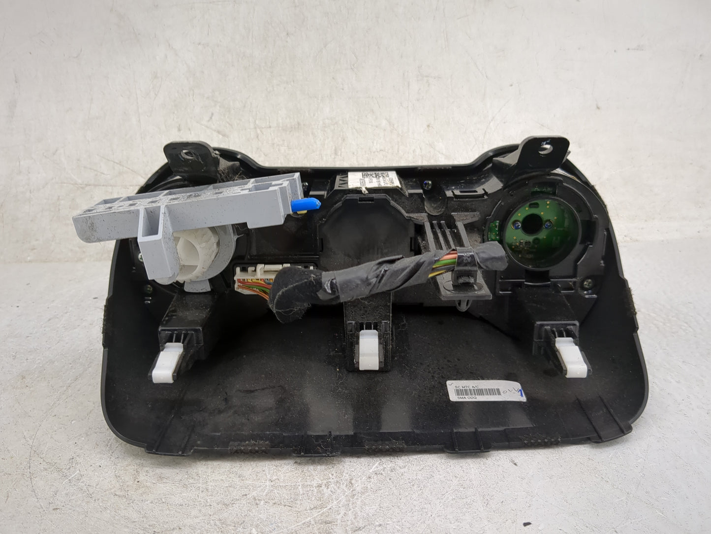 2018-2019 Kia Rio Climate Control Module Temperature AC/Heater Replacement P/N:97250H9080 Fits Fits 2018 2019 OEM Used Auto 