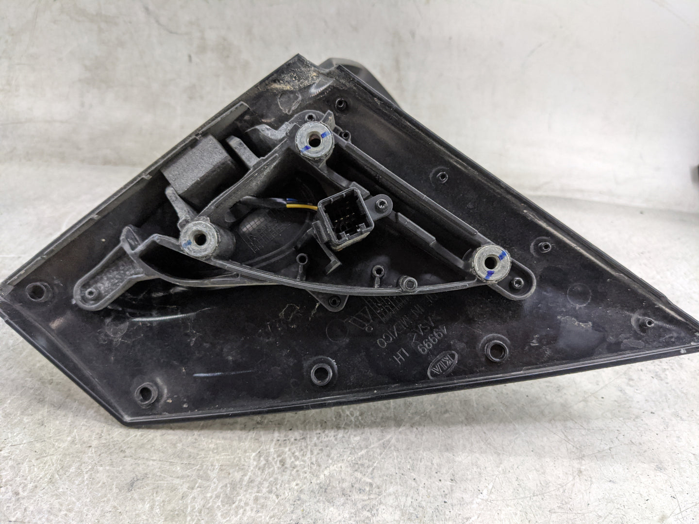2018-2020 Kia Rio Driver Side View Mirror - Left Door Mirror OEM Used - Oemusedautoparts1.com
