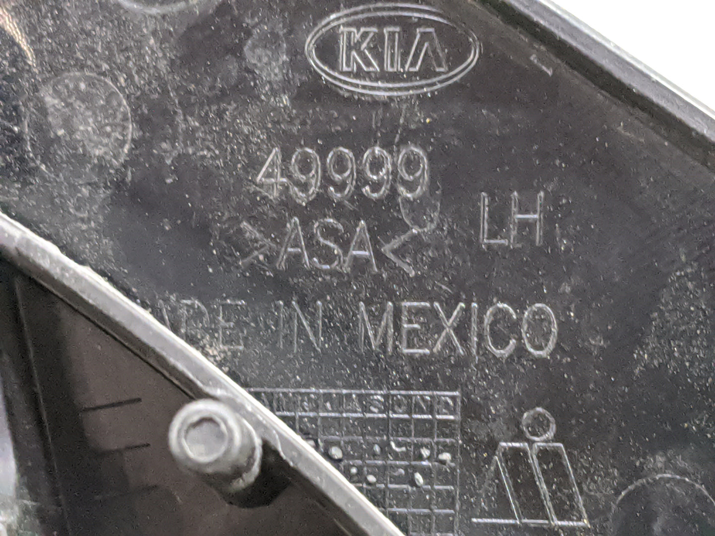 2018-2020 Kia Rio Driver Side View Mirror - Left Door Mirror OEM Used - Oemusedautoparts1.com