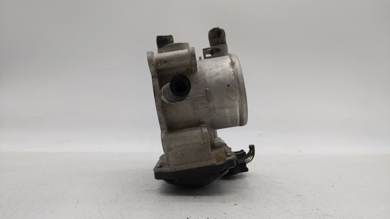 2012-2019 Kia Rio Throttle Body P/N:5302-1S02 35100-2B300 Fits Fits 2012 2013 2014 2015 2016 2017 2018 2019 OEM Used Auto Pa
