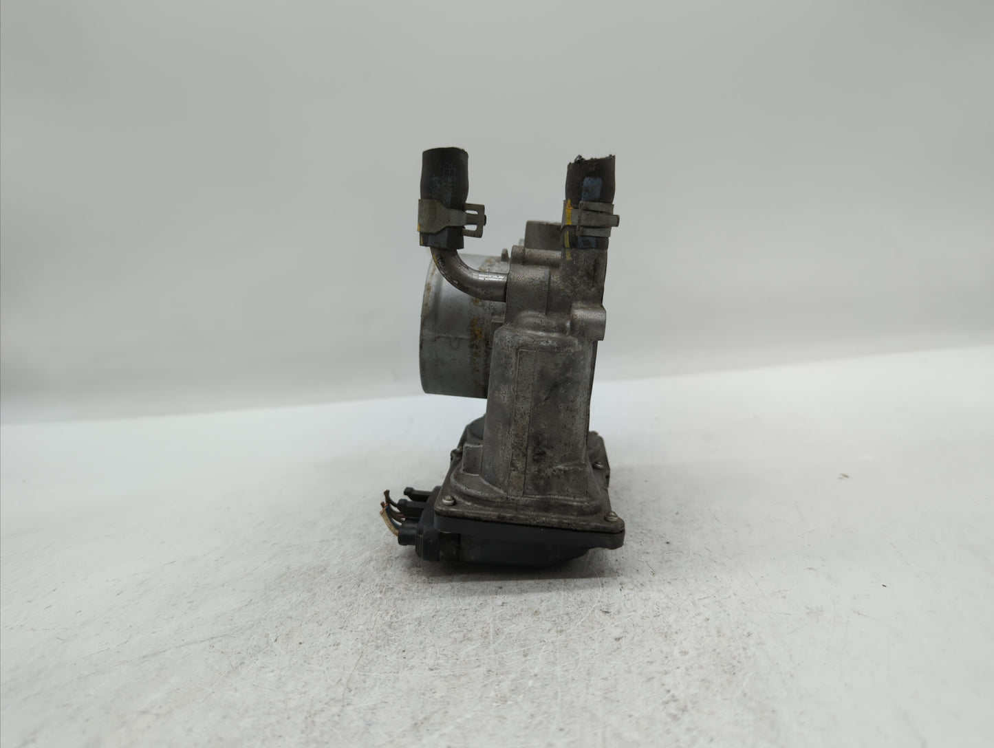 2012-2019 Kia Rio Throttle Body P/N:35100-2B310 5302-1S02, 35100-2B300 Fits Fits 2012 2013 2014 2015 2016 2017 2018 2019 OEM