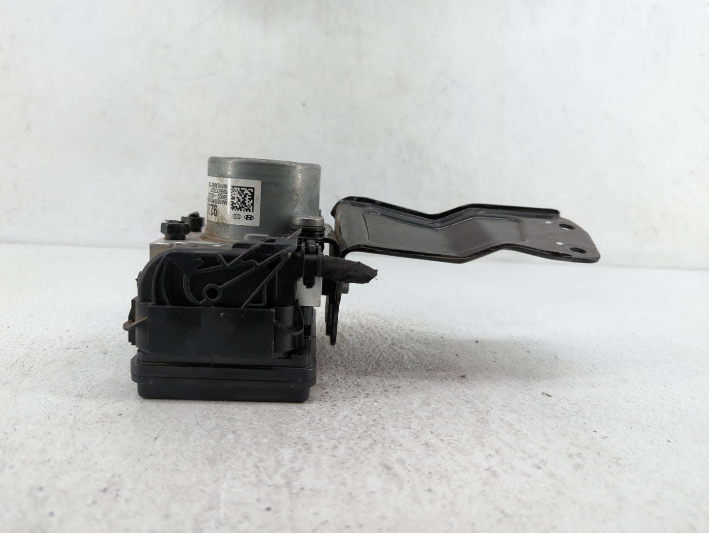 2018-2019 Kia Rio ABS Pump Control Module Replacement P/N:58920-1M640 58920-H9220 Fits Fits 2018 2019 OEM Used Auto Parts - 