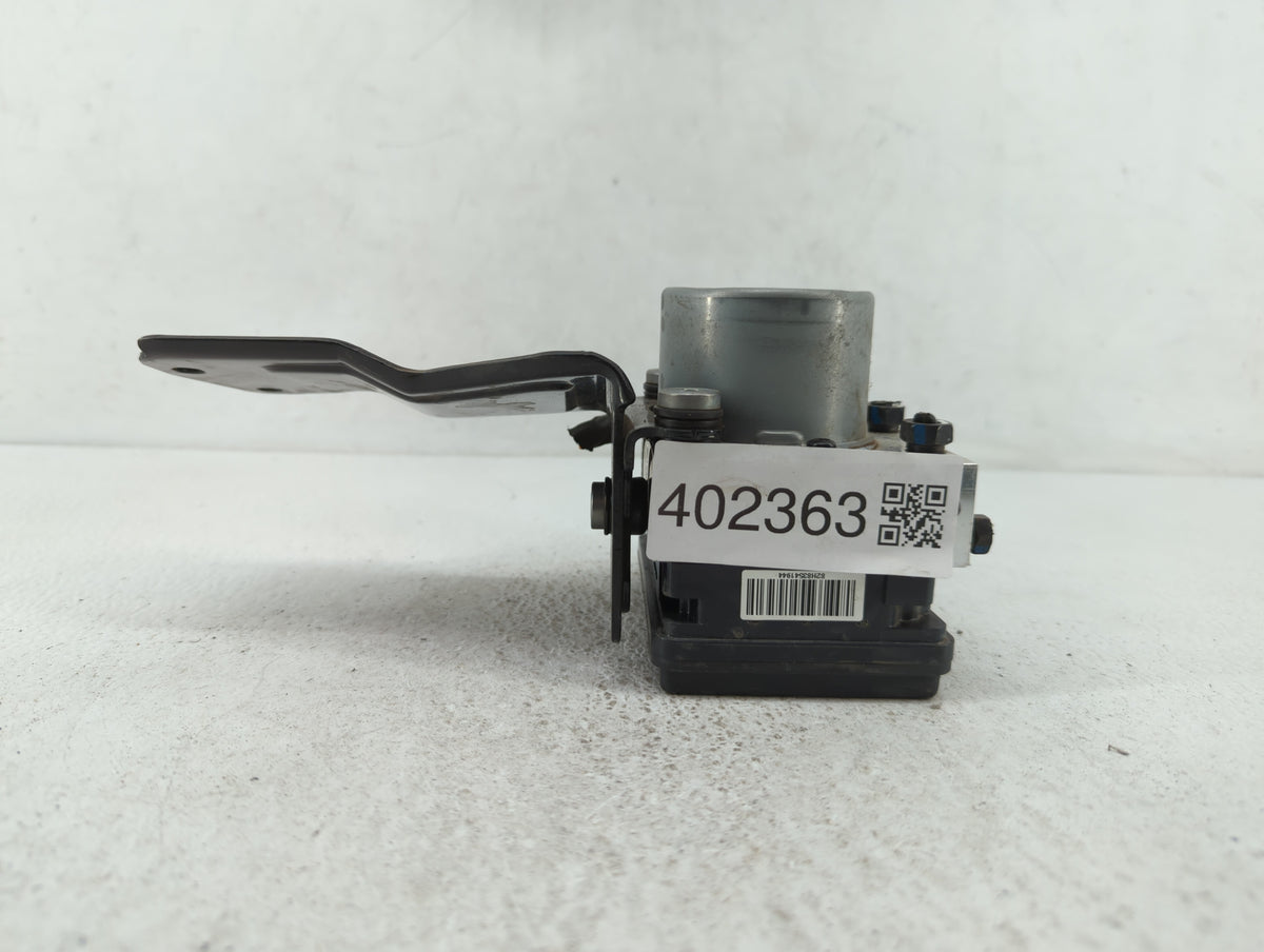 2018-2019 Kia Rio Anti-Lock Brake ABS Pump Module Actuator OEM P/N:58920-1M640 58920-H9220 Fits Fits 2018 2019 OEM Used Auto