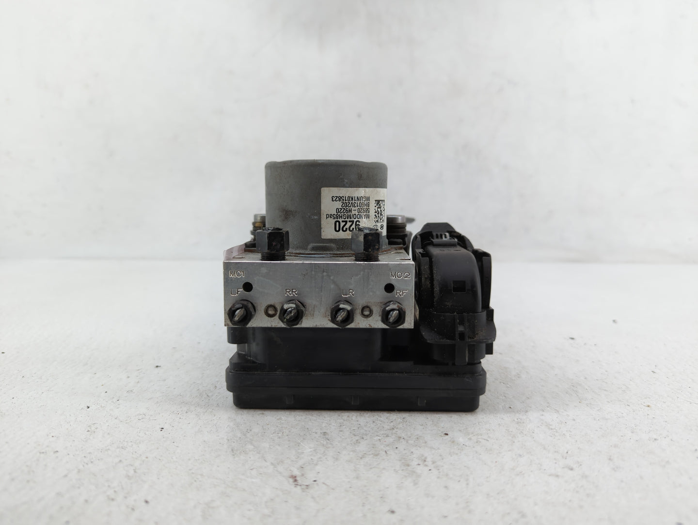 2018-2019 Kia Rio ABS Pump Control Module Replacement P/N:58920-1M640 58920-H9220 Fits Fits 2018 2019 OEM Used Auto Parts - 