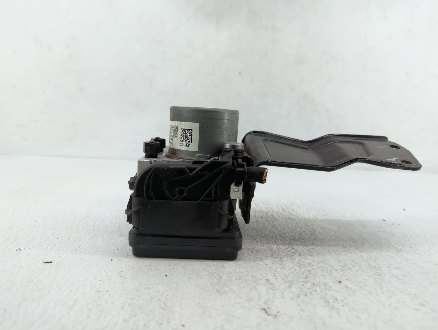 2018-2019 Kia Rio ABS Pump Control Module Replacement P/N:58920-1M640 58920-H9220 Fits Fits 2018 2019 OEM Used Auto Parts - 