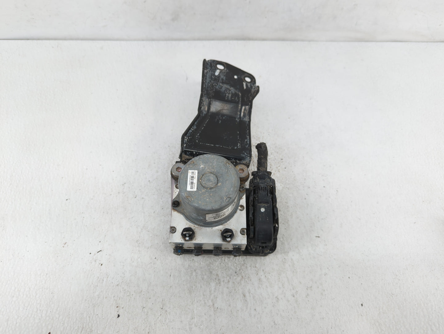 2018-2019 Kia Rio ABS Pump Control Module Replacement P/N:58920-1M640 58920-H9220 Fits Fits 2018 2019 OEM Used Auto Parts - 