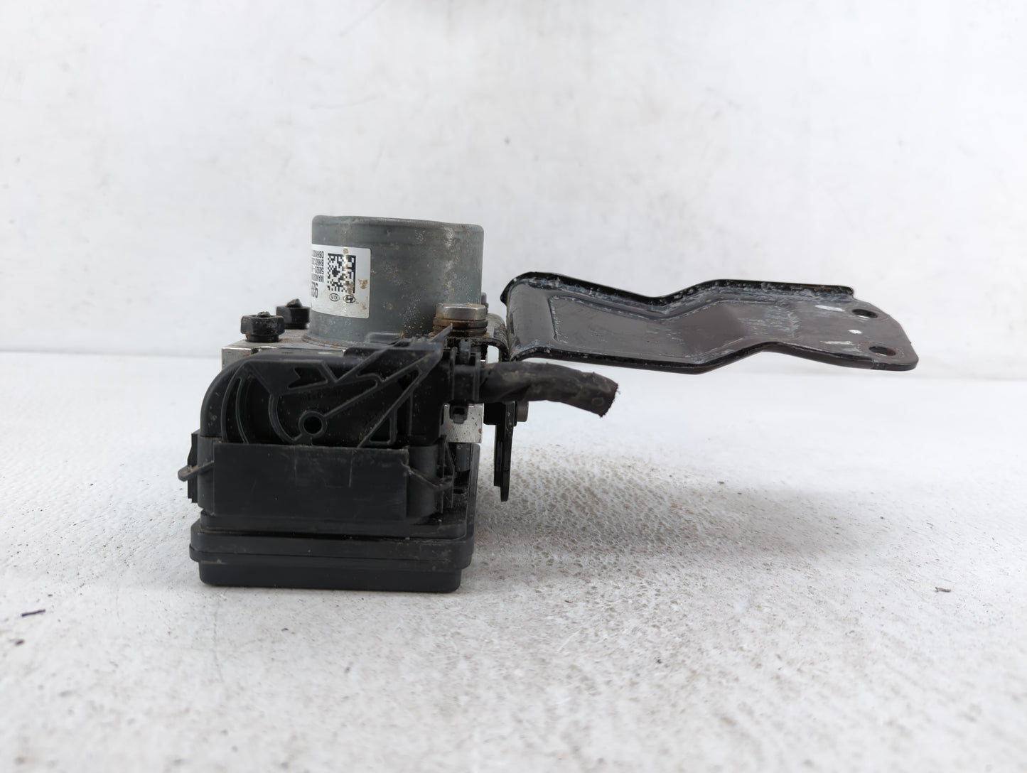 2018-2019 Kia Rio ABS Pump Control Module Replacement P/N:58920-1M640 58920-H9220 Fits Fits 2018 2019 OEM Used Auto Parts - 