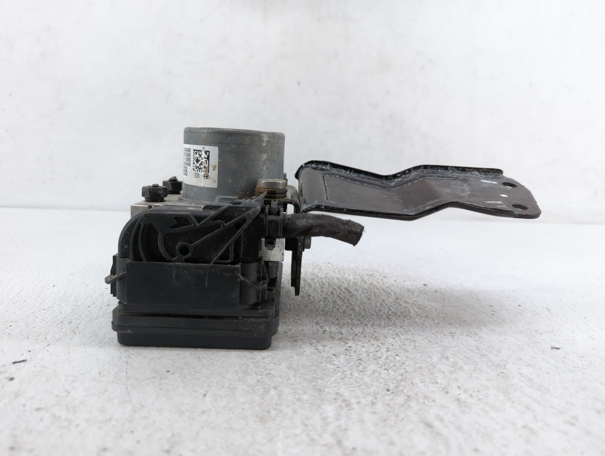 2018-2019 Kia Rio Anti-Lock Brake ABS Pump Module Actuator OEM P/N:58920-1M640 58920-H9220 Fits Fits 2018 2019 OEM Used Auto