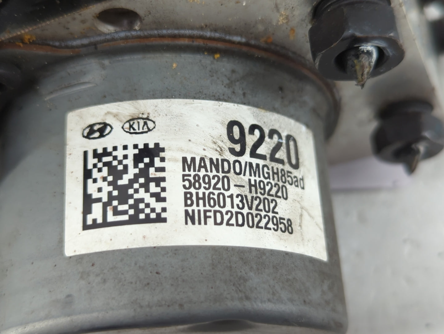 2018-2019 Kia Rio ABS Pump Control Module Replacement P/N:58920-1M640 58920-H9220 Fits Fits 2018 2019 OEM Used Auto Parts - 