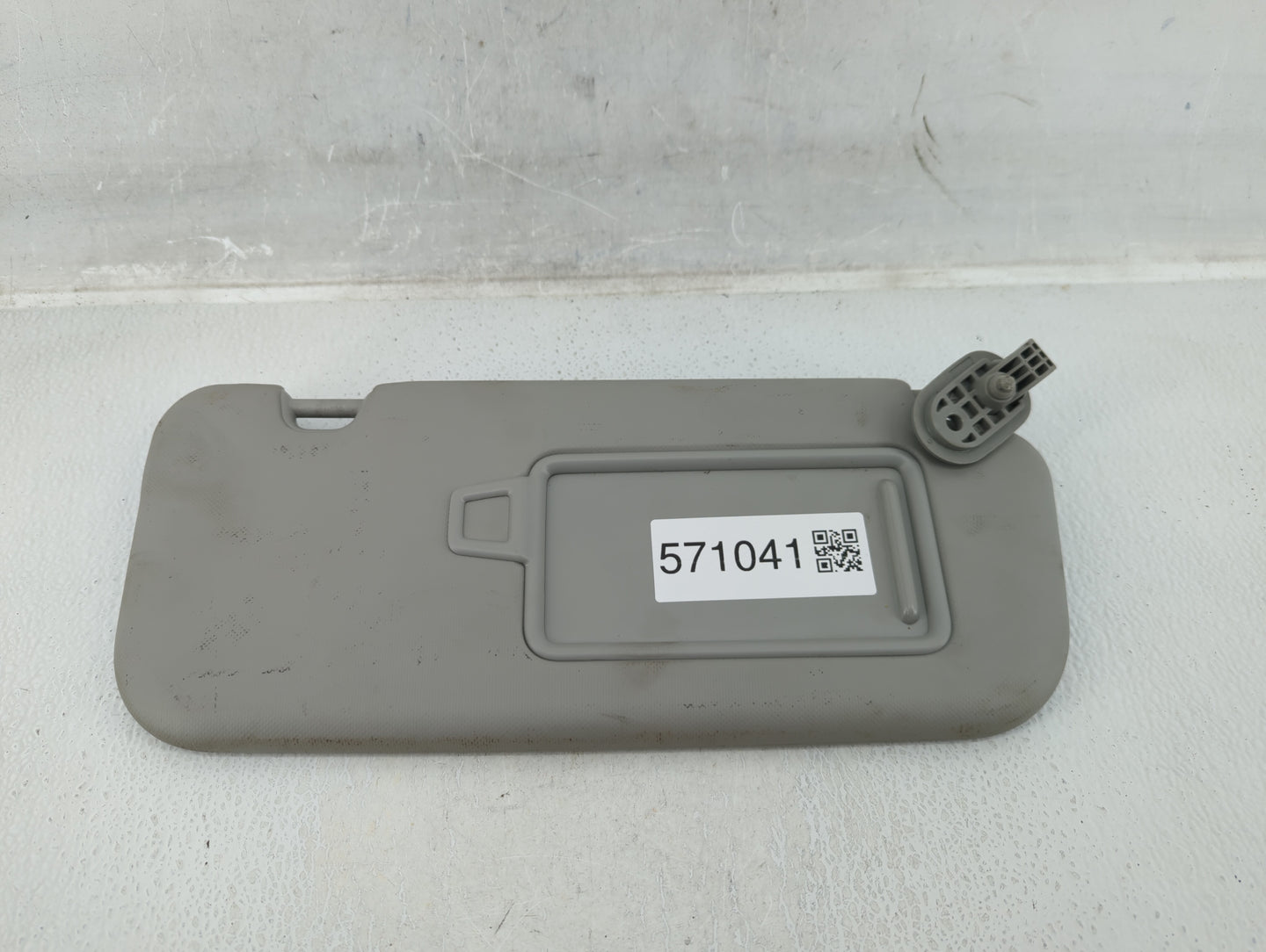 2018-2020 Kia Rio Sun Visor Shade Replacement Passenger Right Mirror Fits Fits 2018 2019 2020 2021 2022 OEM Used Auto Parts 