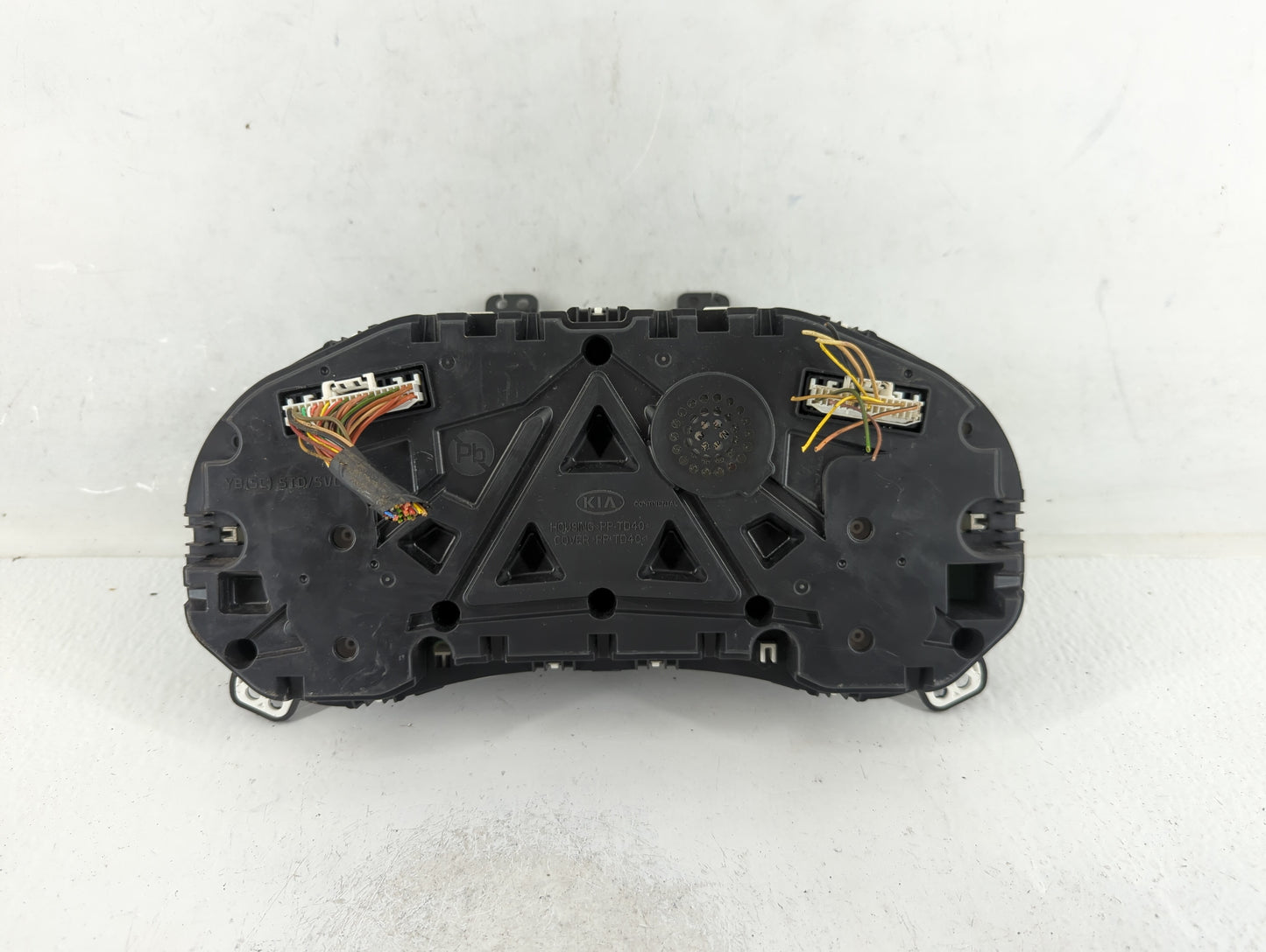 2018-2019 Kia Rio Instrument Cluster Speedometer Gauges P/N:94001-H9220 Fits Fits 2018 2019 OEM Used Auto Parts - Oemusedaut