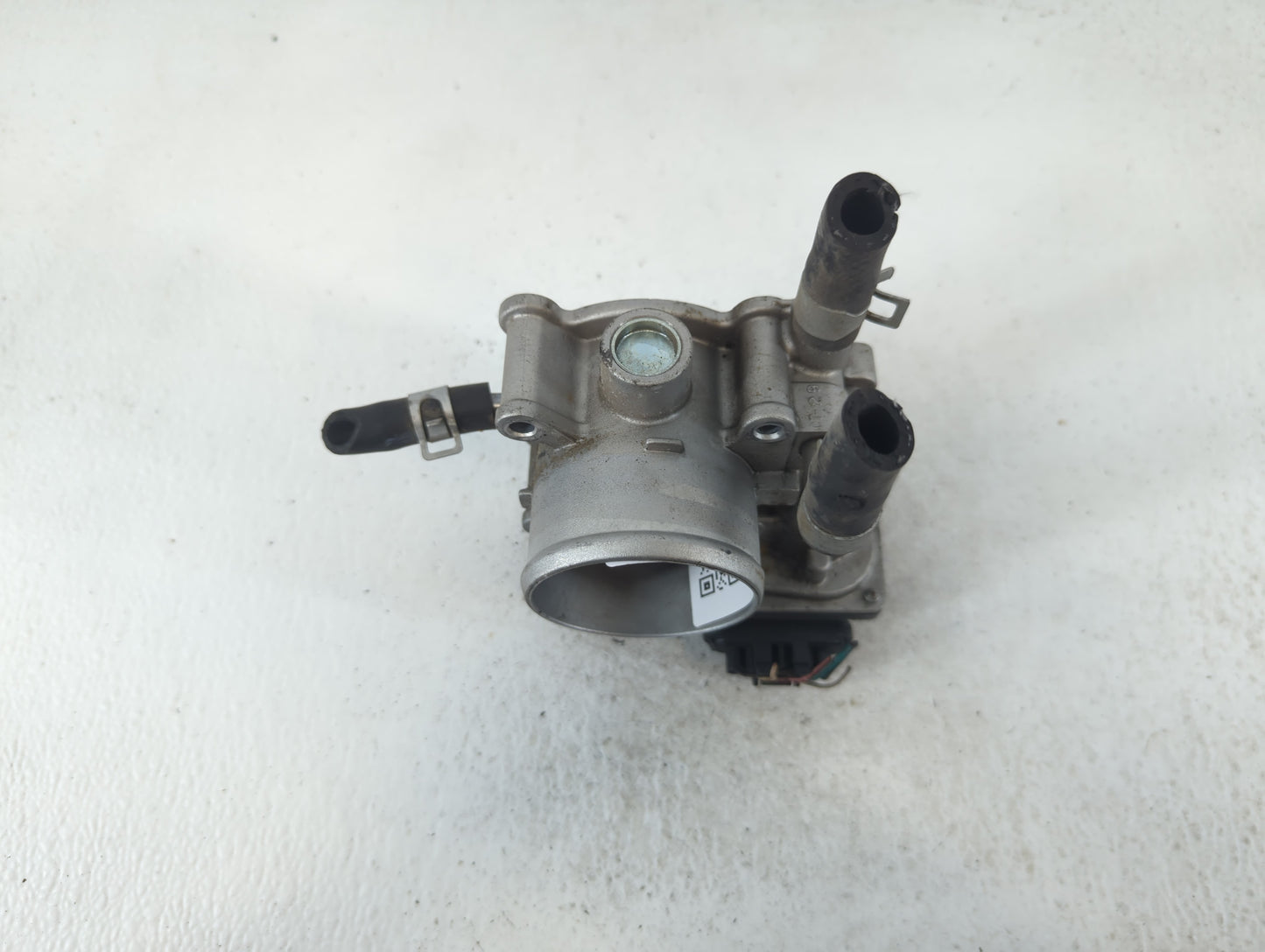 2012-2019 Kia Rio Throttle Body P/N:35100-2B300 Fits Fits 2012 2013 2014 2015 2016 2017 2018 2019 OEM Used Auto Parts - Oemu
