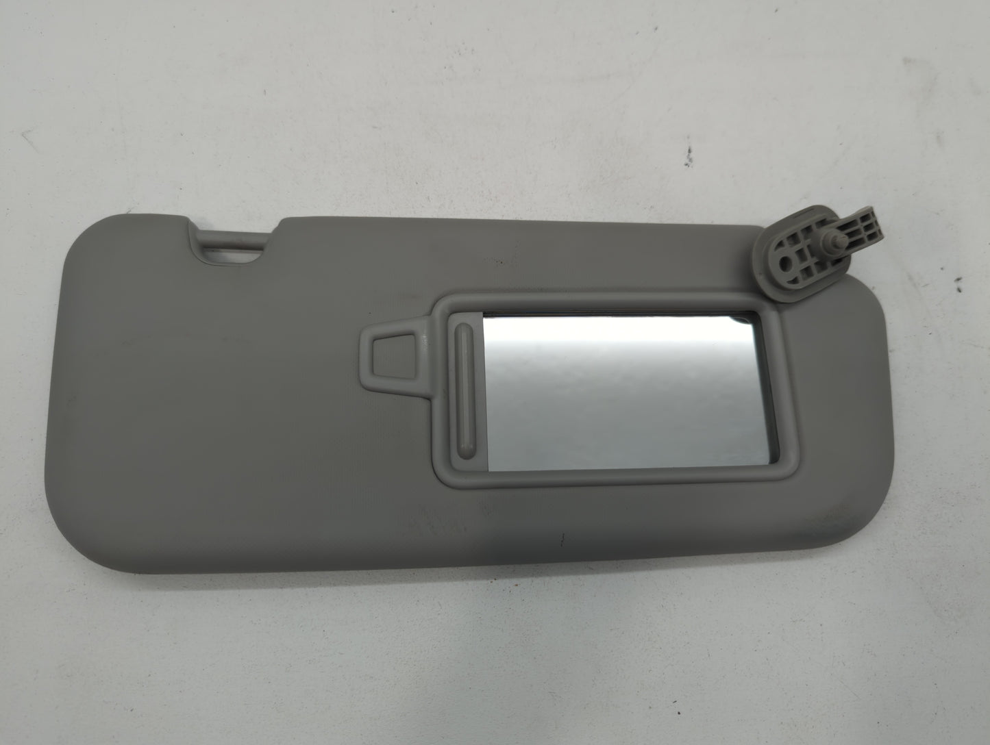 2018-2020 Kia Rio Sun Visor Shade Replacement Passenger Right Mirror Fits Fits 2018 2019 2020 2021 2022 OEM Used Auto Parts 