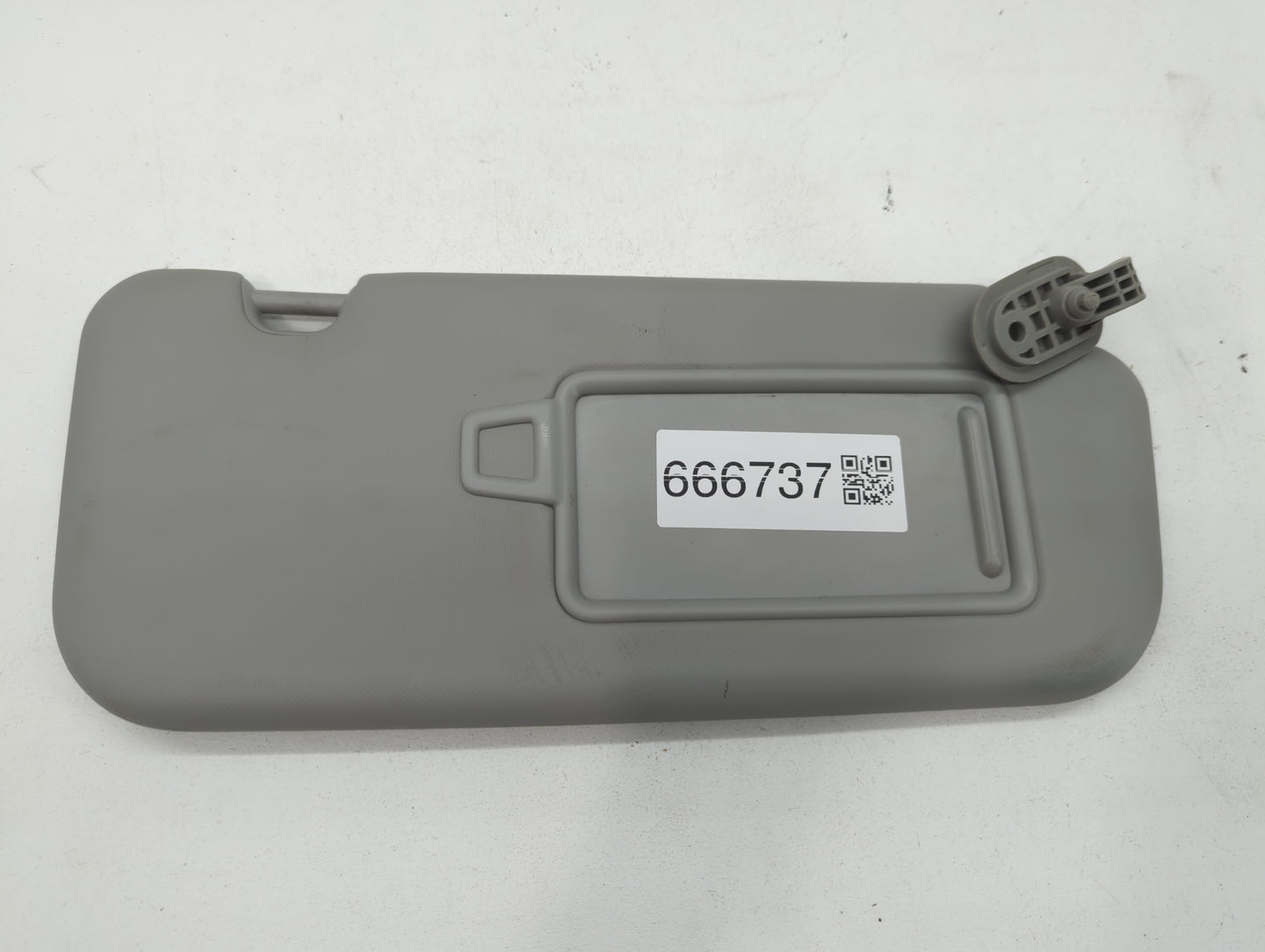 2018-2020 Kia Rio Sun Visor Shade Replacement Passenger Right Mirror Fits Fits 2018 2019 2020 2021 2022 OEM Used Auto Parts 