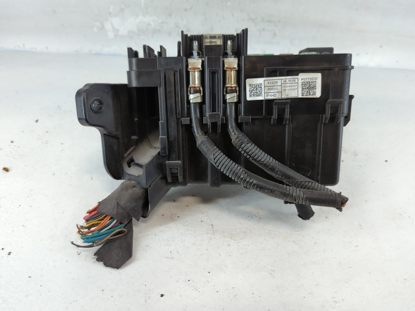 2018-2019 Kia Rio Fusebox Fuse Box Panel Relay Module P/N:P077320D 91205 H9320 Fits Fits 2018 2019 OEM Used Auto Parts - Oem